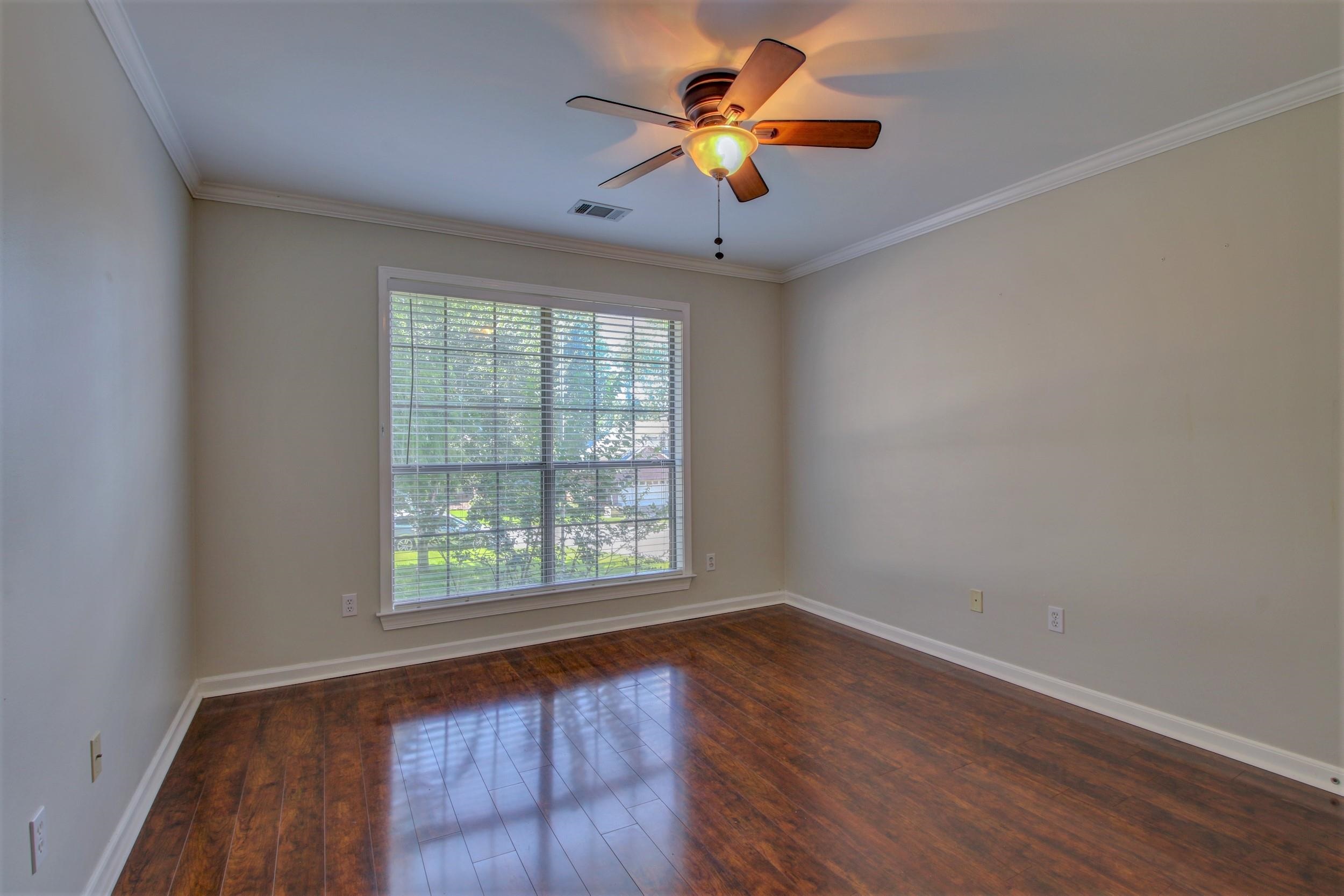 COUNTRY CLUB OF ARK THE - Residential