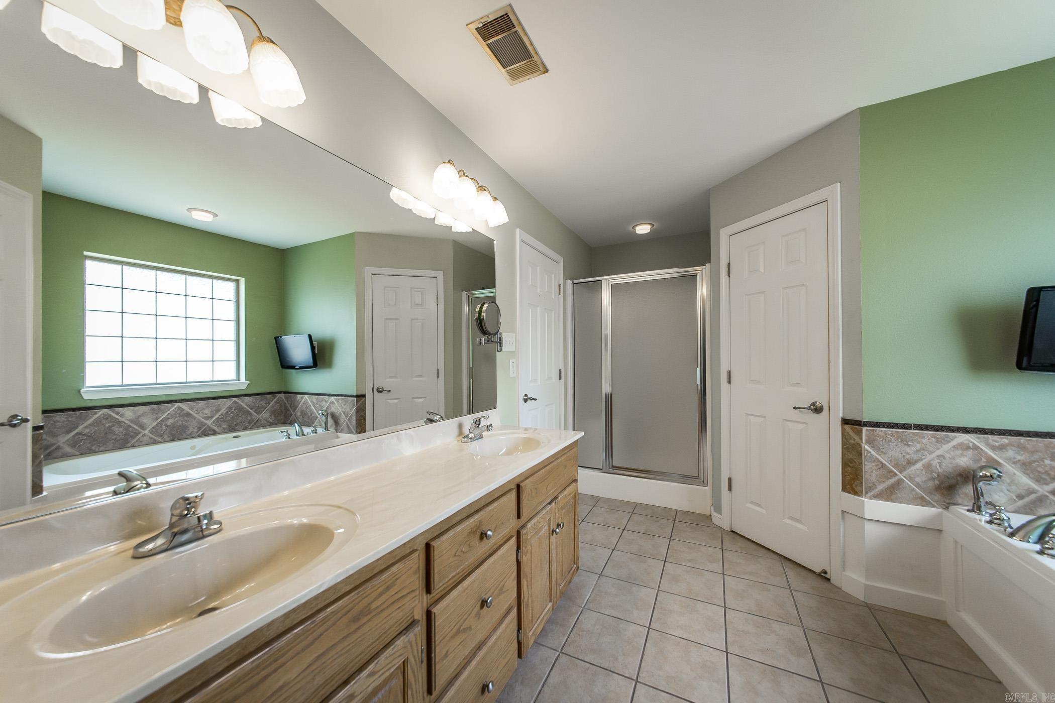 HERITAGE FARM - Residential