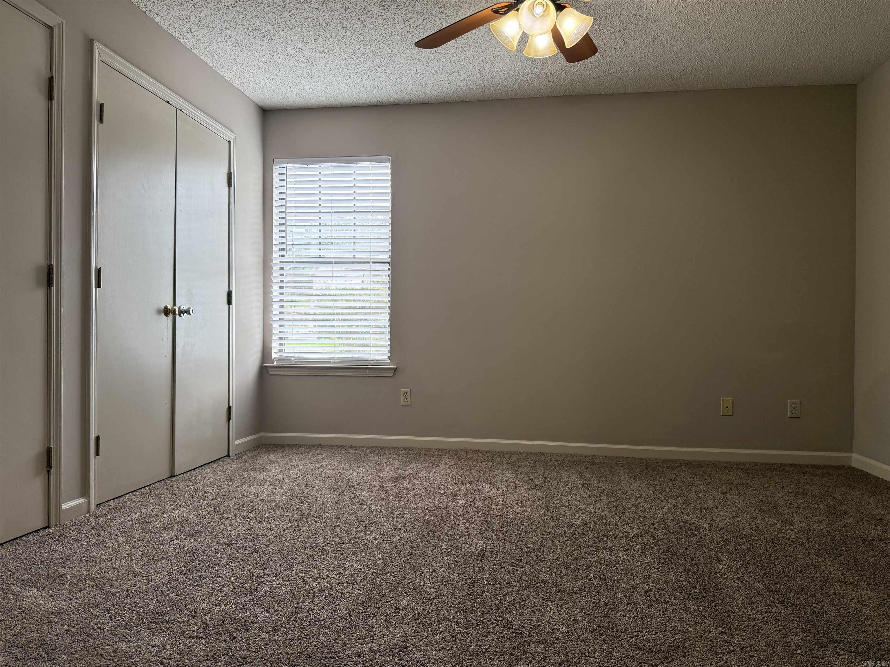 EDGEHILL TOWNHOMES ADDN - Residential