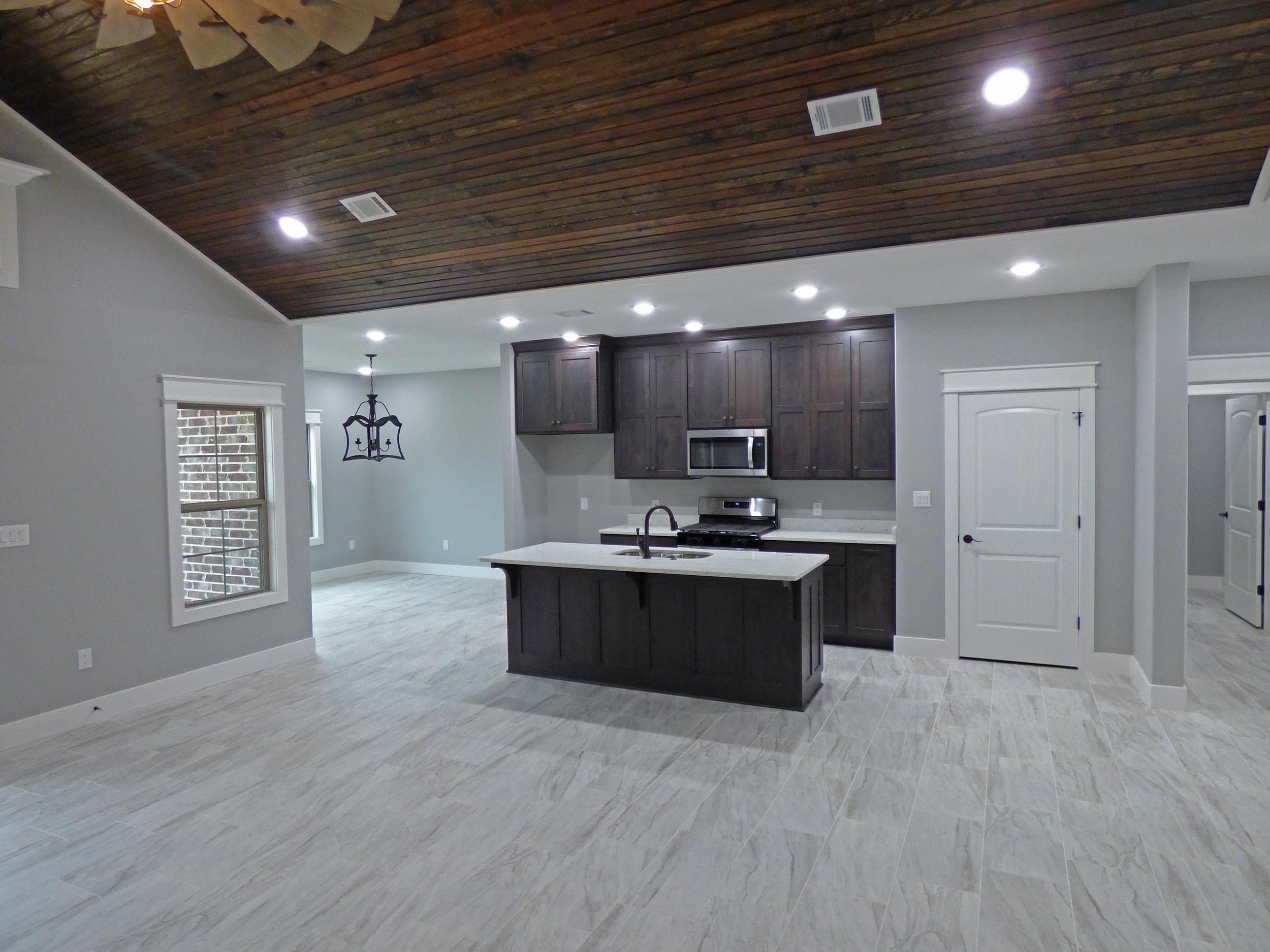 HIGHLAND OAKS - Residential