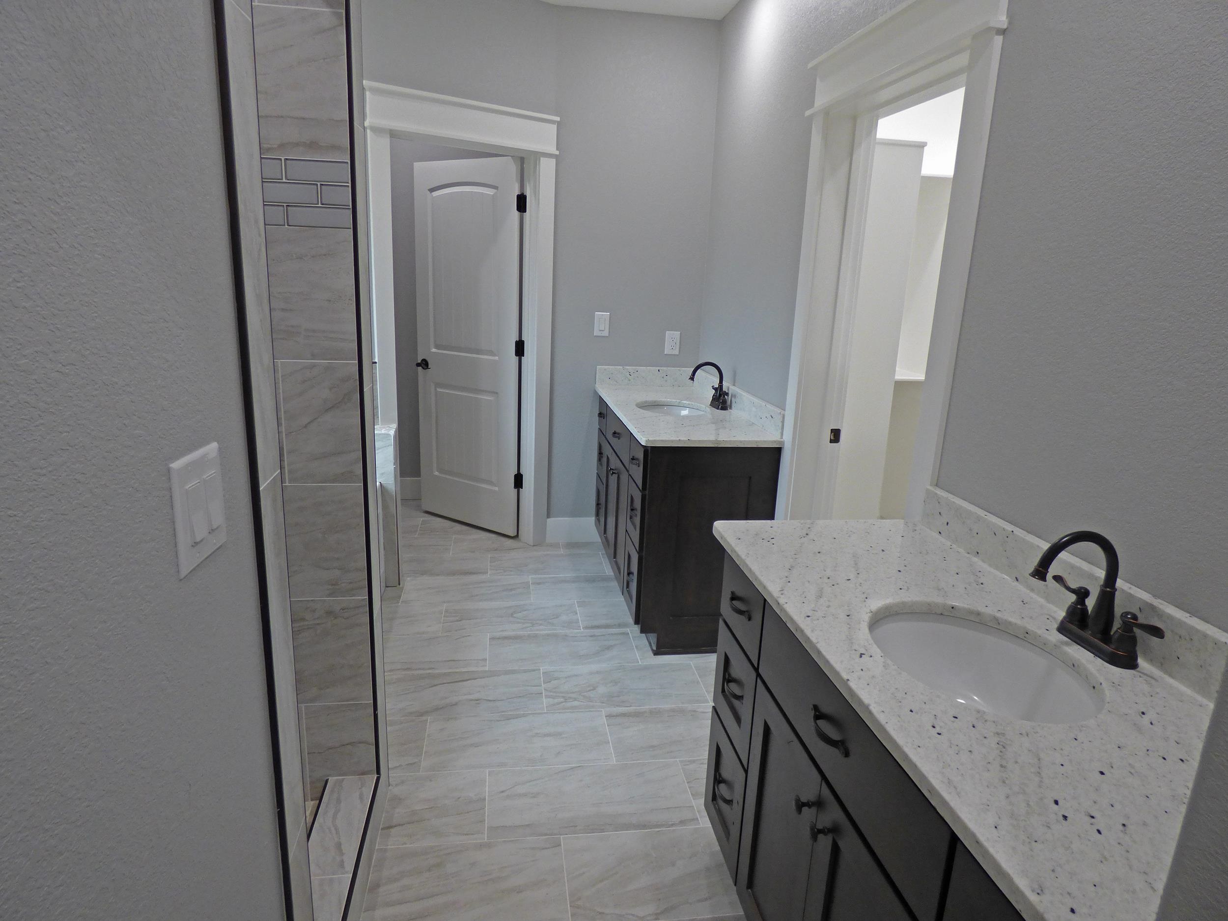 HIGHLAND OAKS - Residential