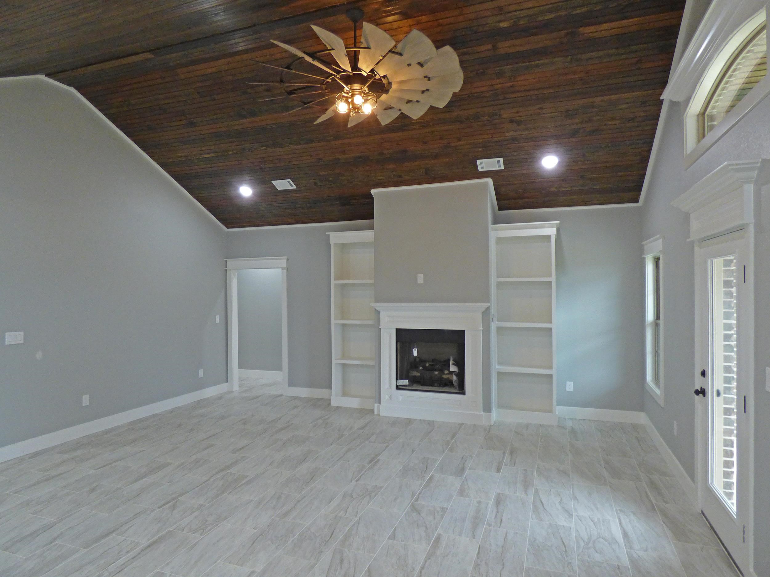 HIGHLAND OAKS - Residential