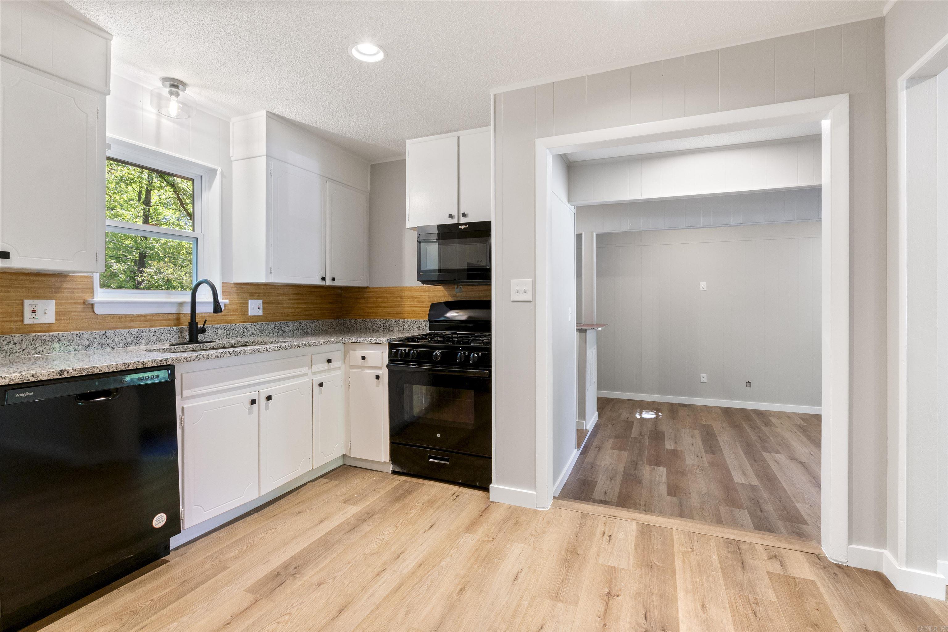 DESOTO TERRACE - Residential