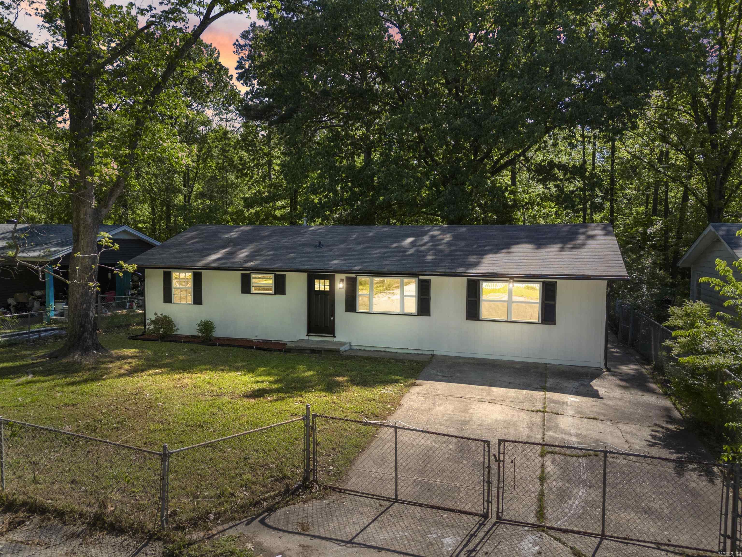 DESOTO TERRACE - Residential