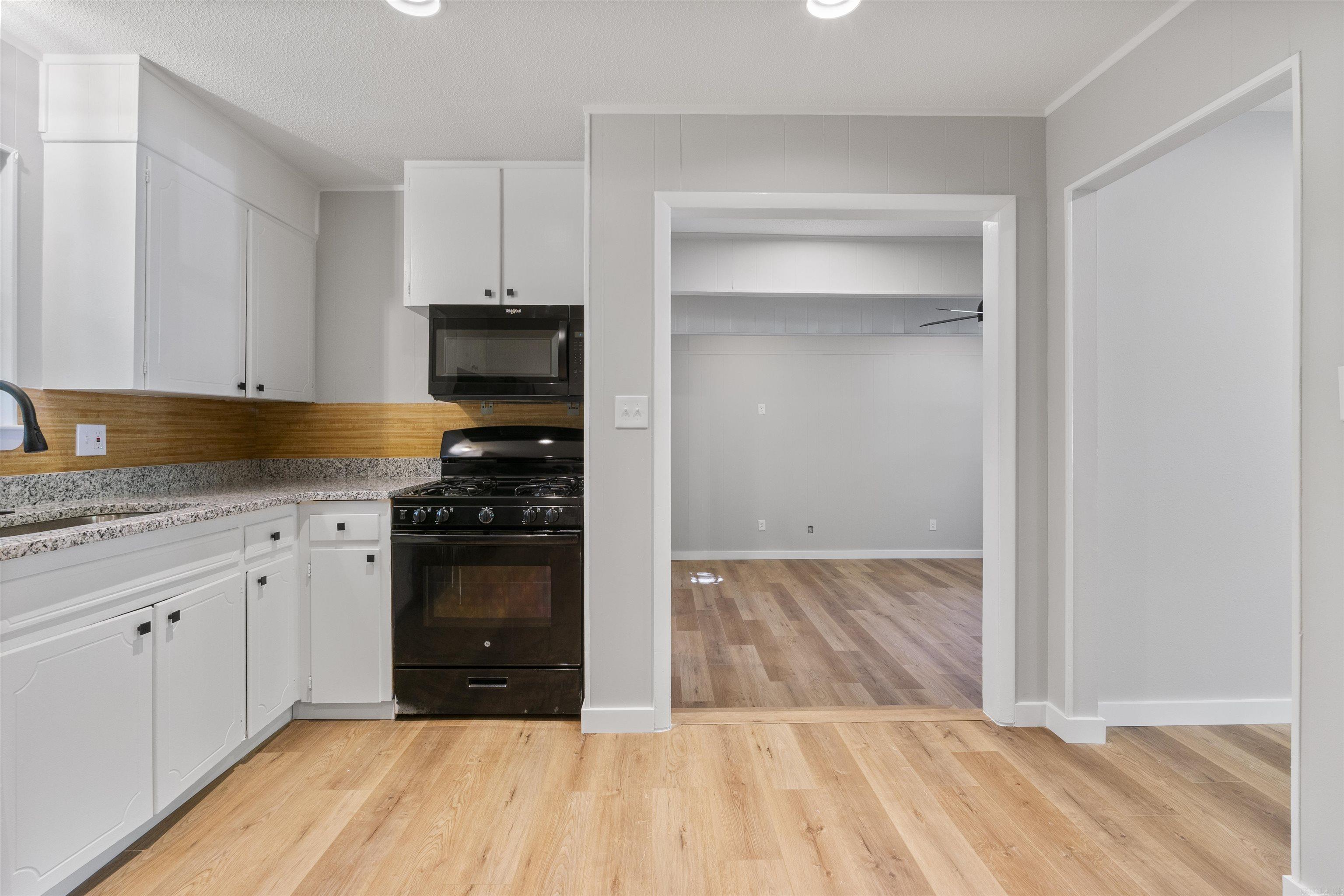 DESOTO TERRACE - Residential