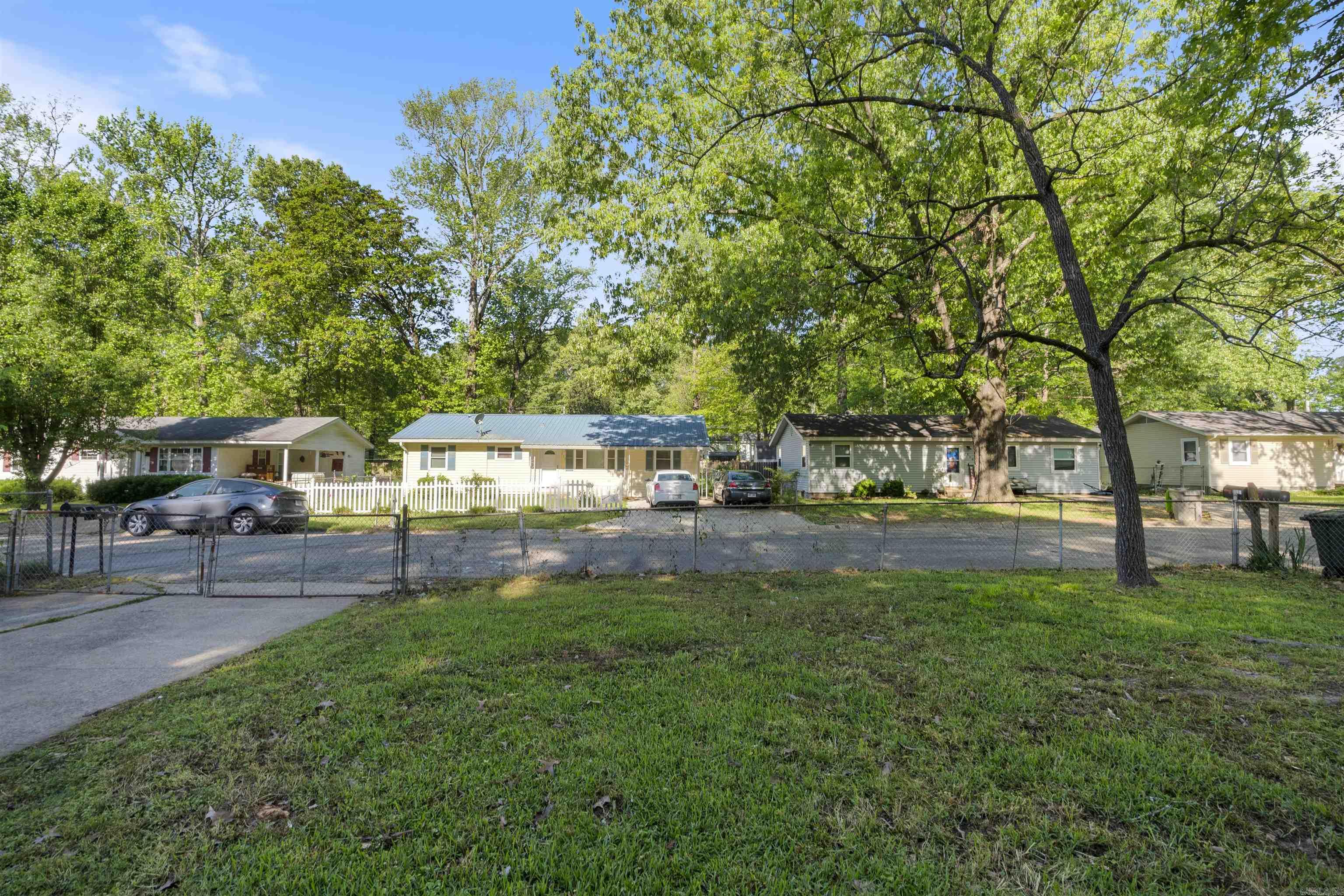 DESOTO TERRACE - Residential