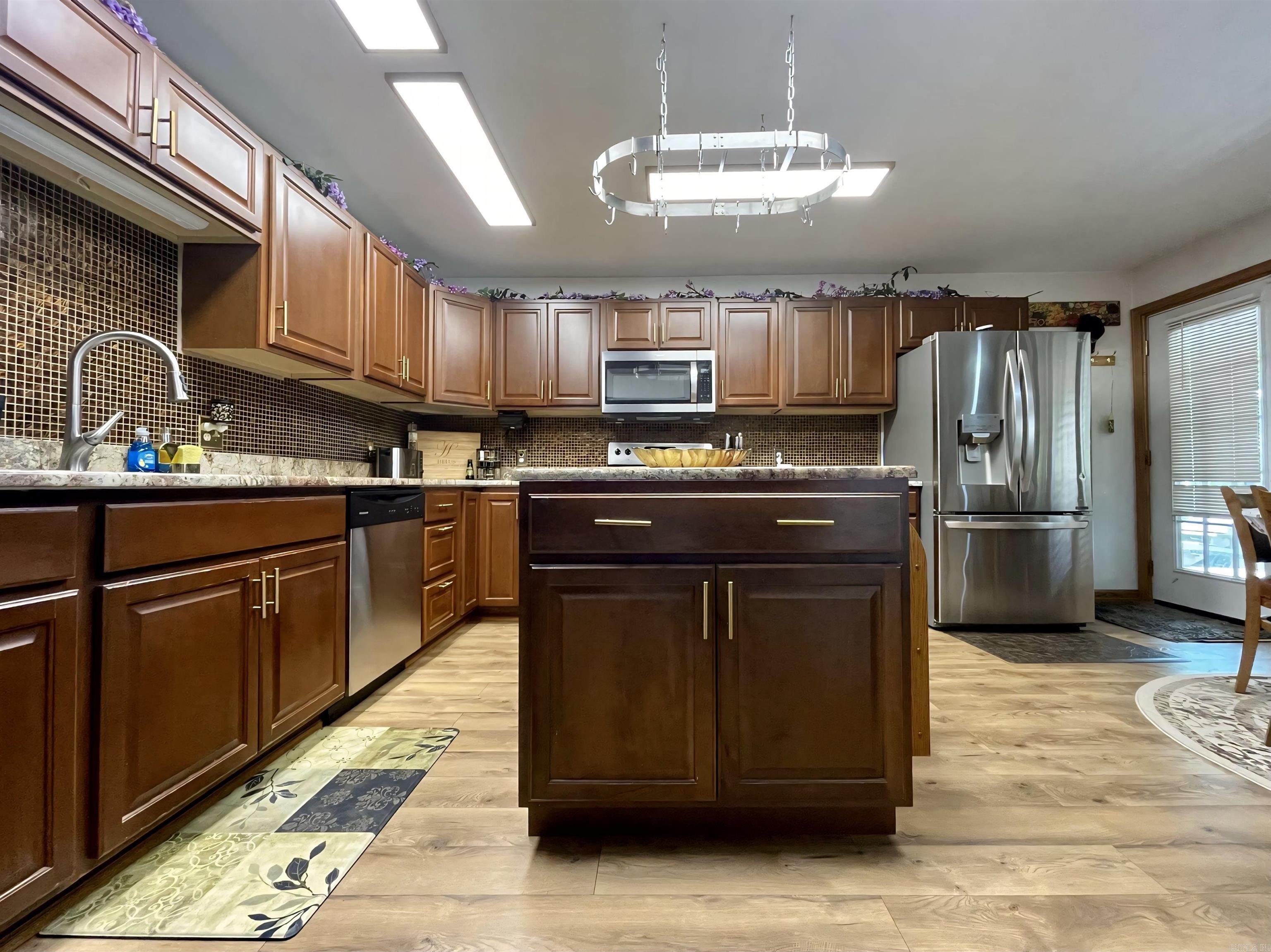 Clinton Original - Residential