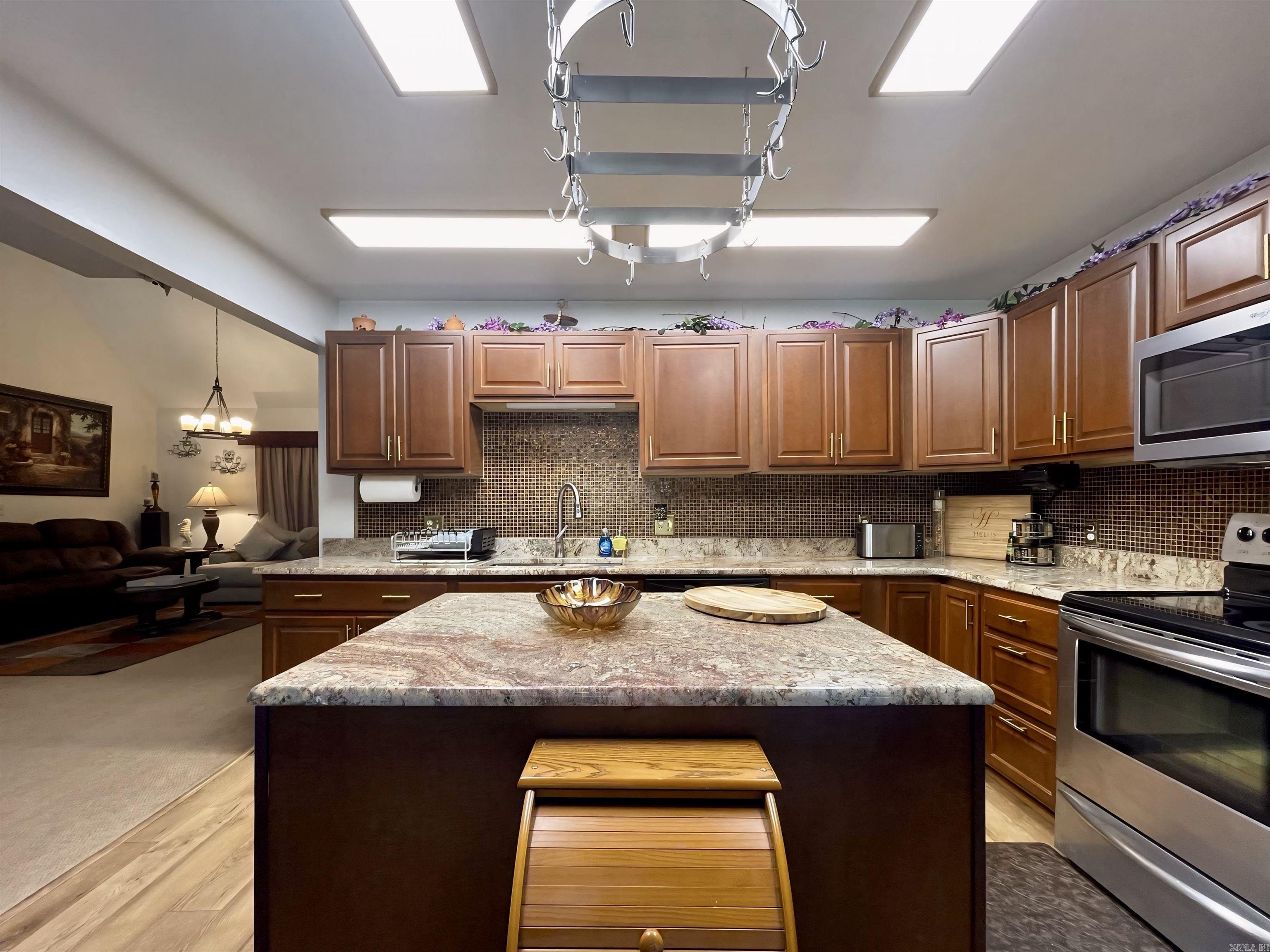 Clinton Original - Residential