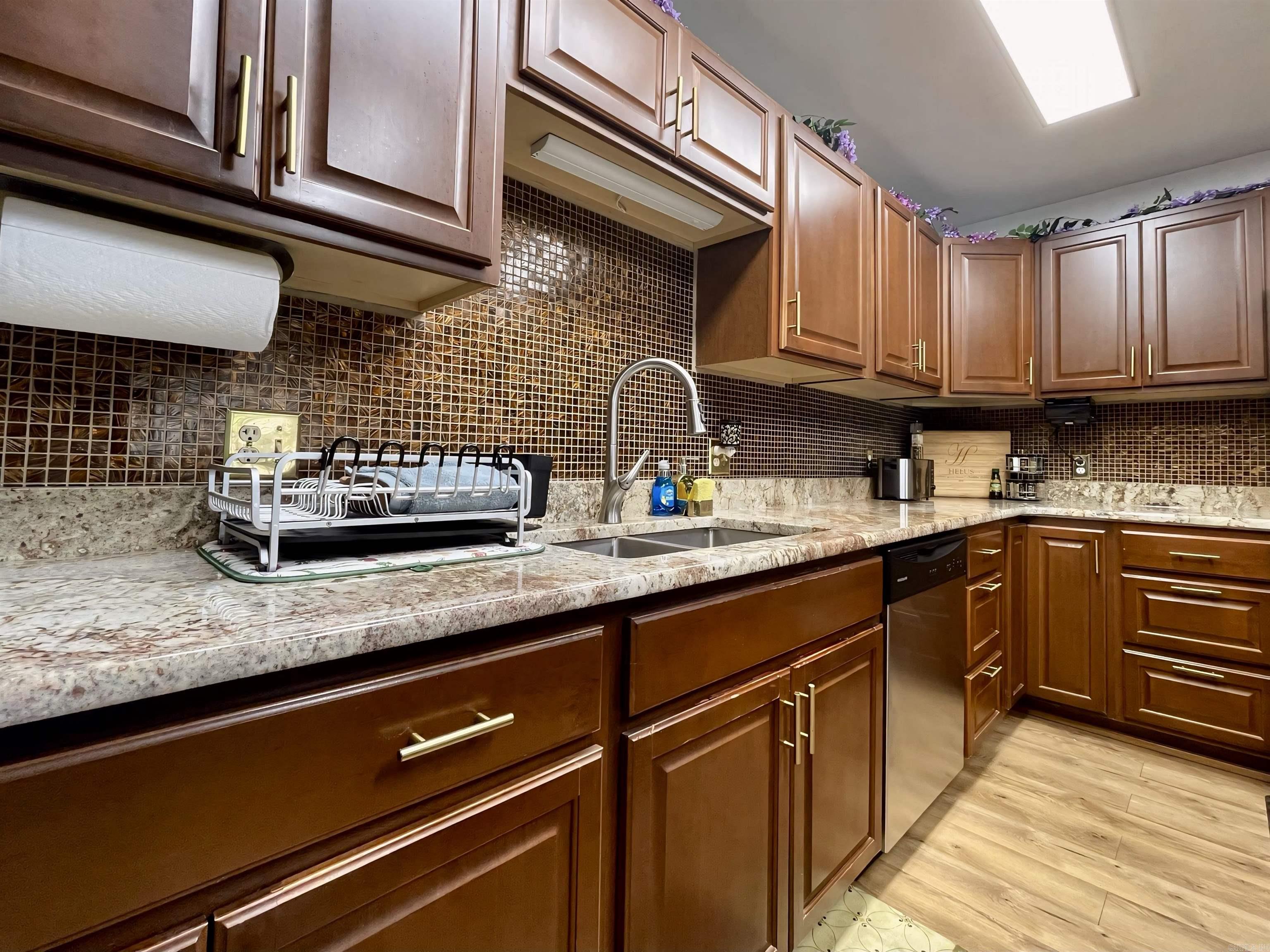 Clinton Original - Residential