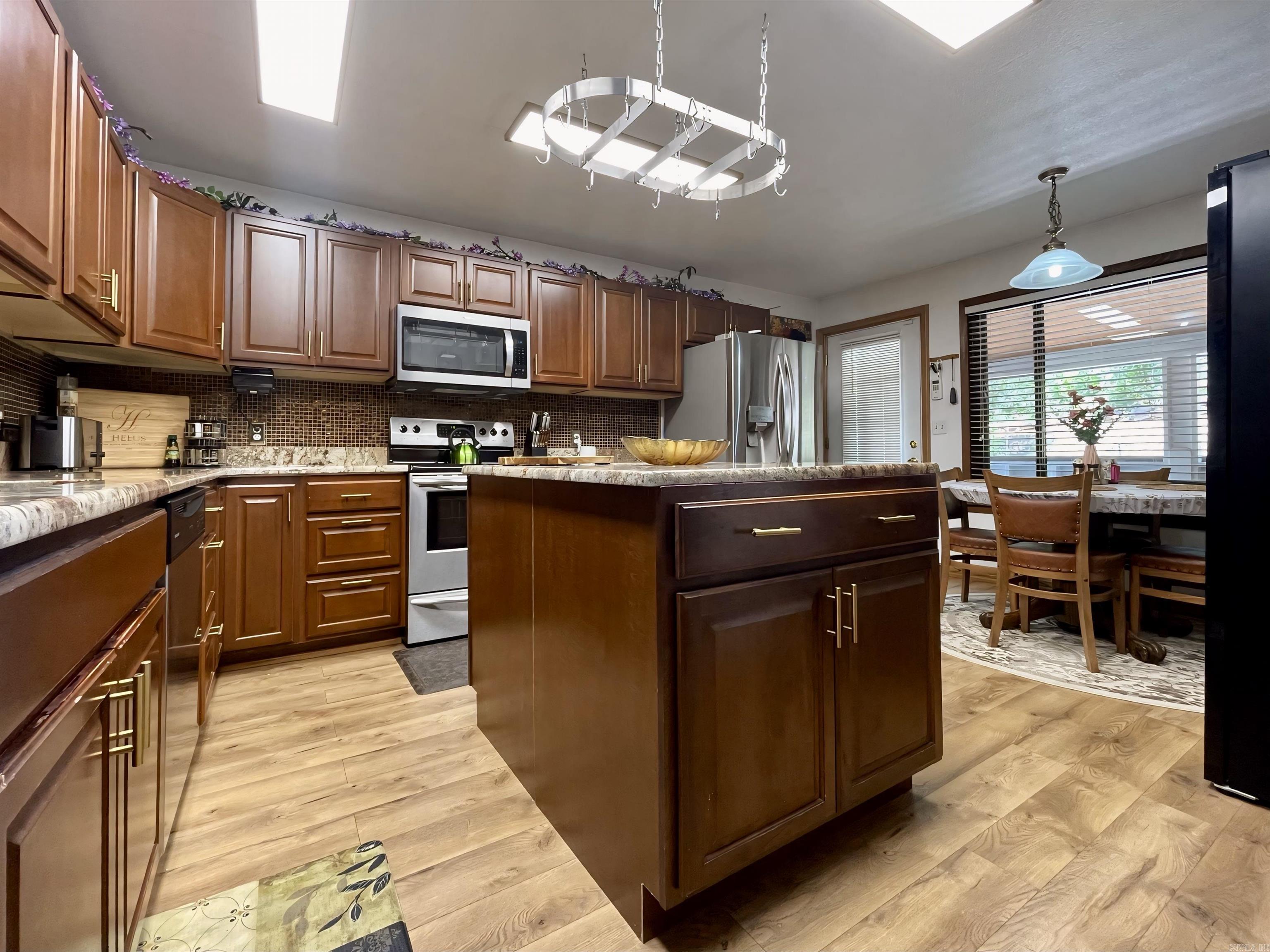 Clinton Original - Residential