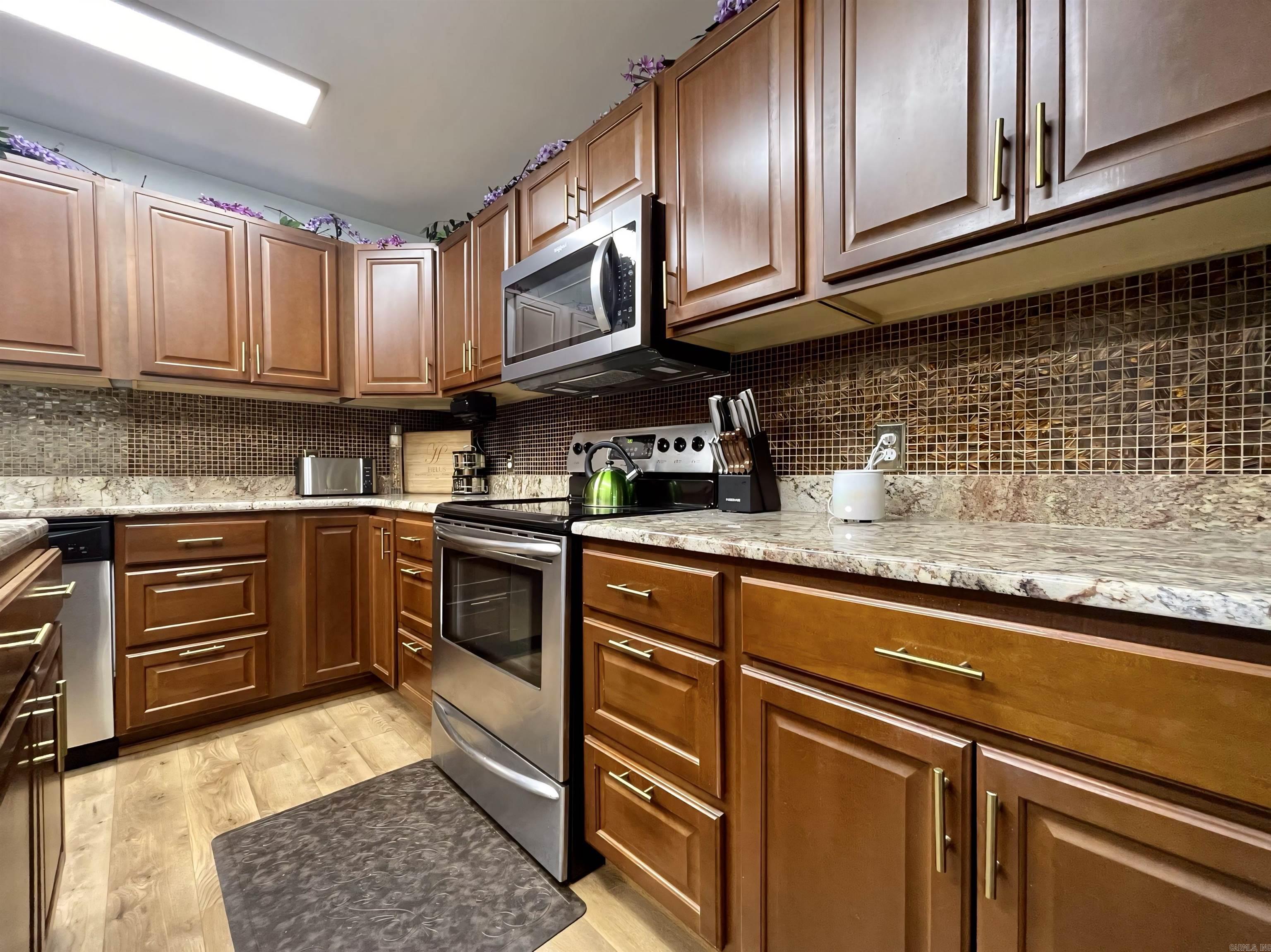 Clinton Original - Residential