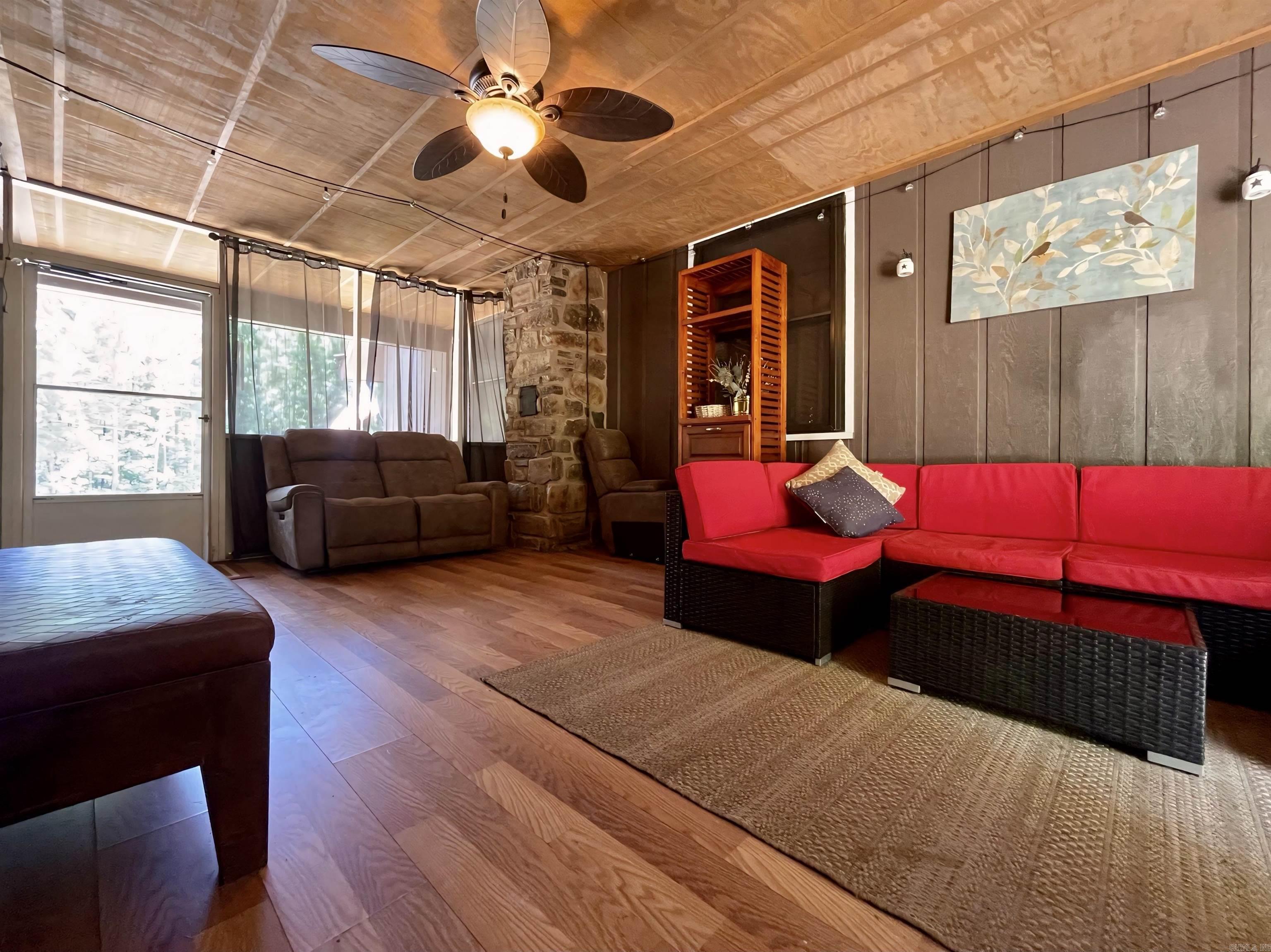 Clinton Original - Residential