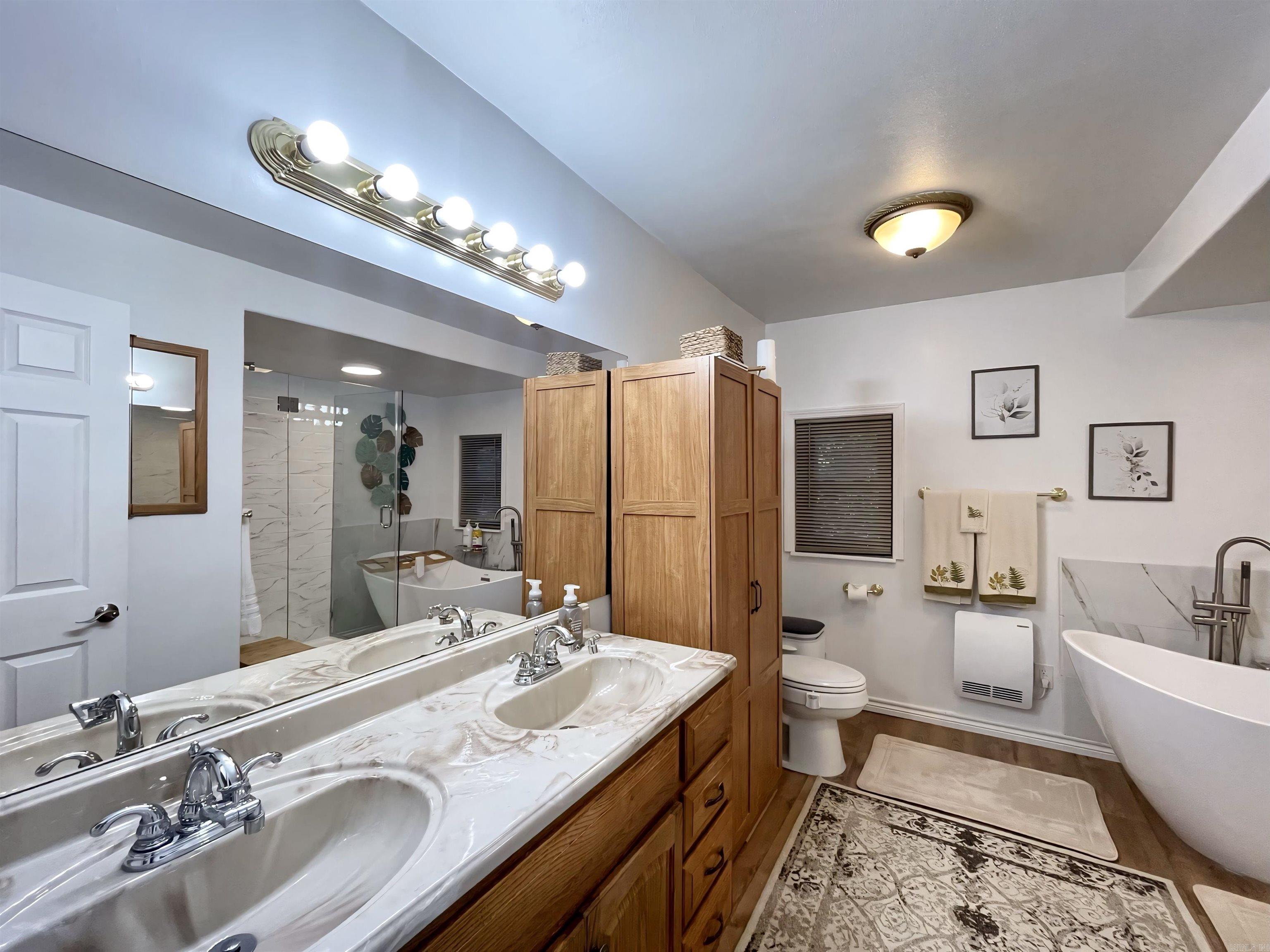 Clinton Original - Residential