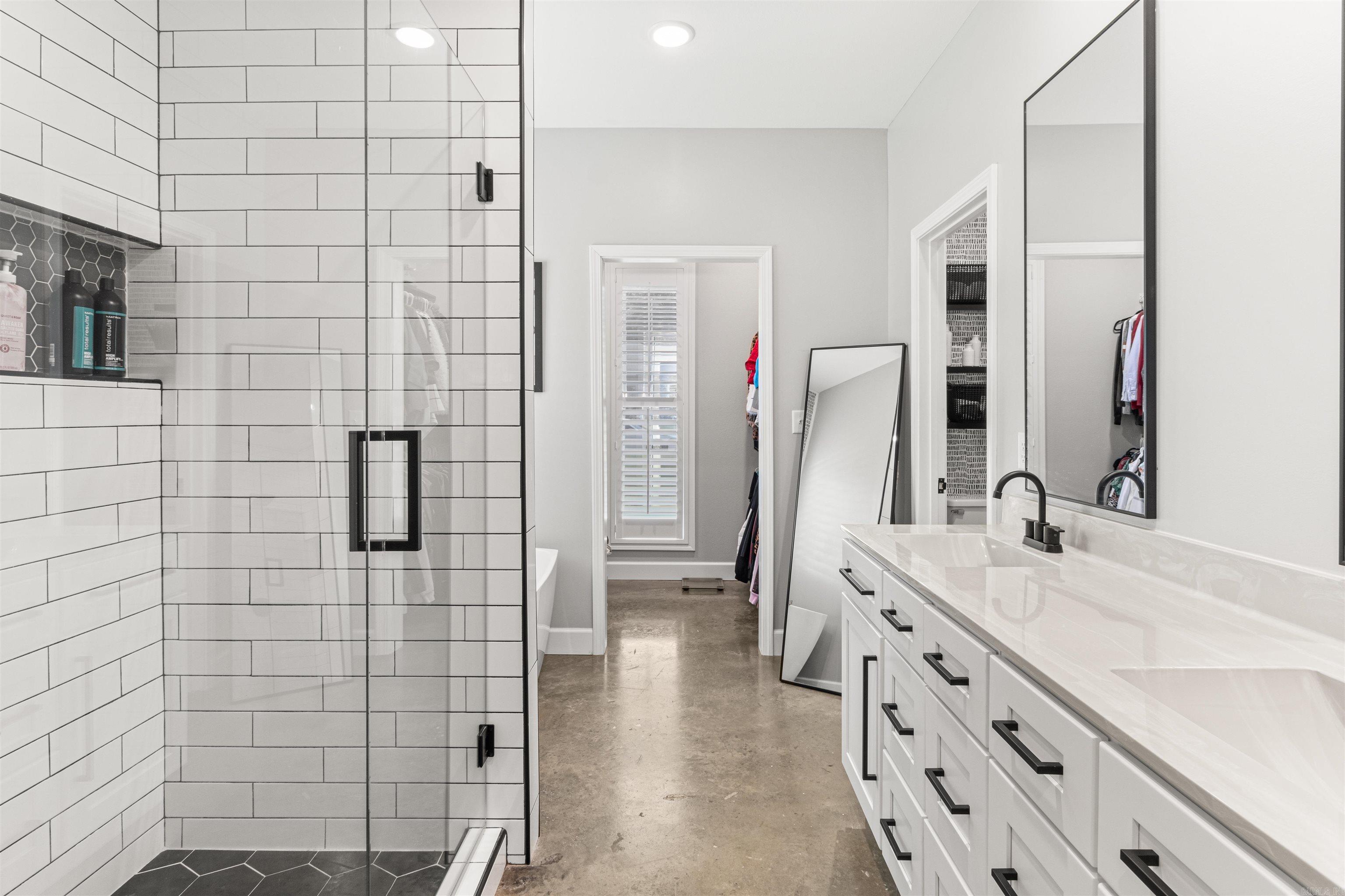 Register Estates III - Residential