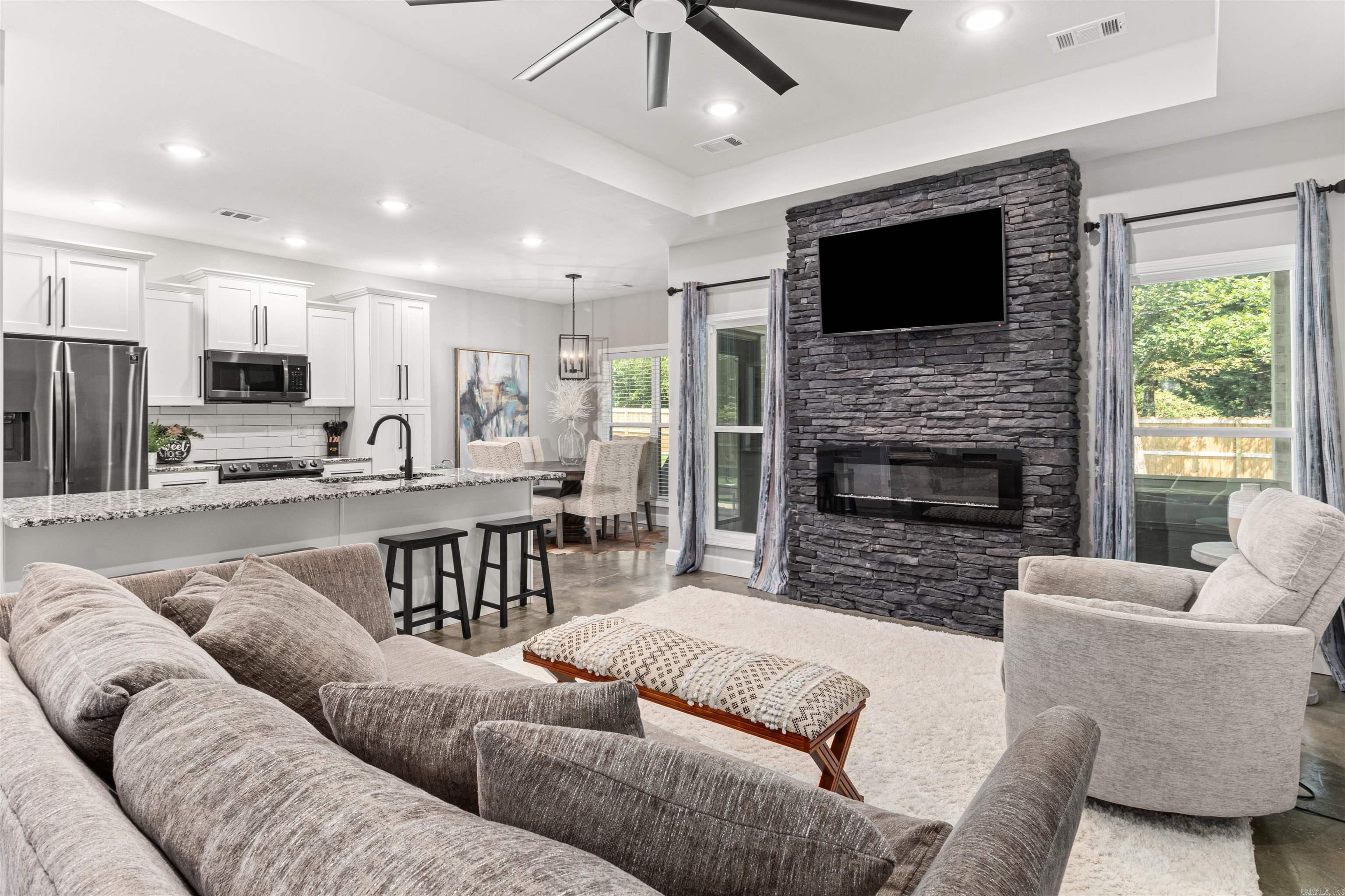 Register Estates III - Residential