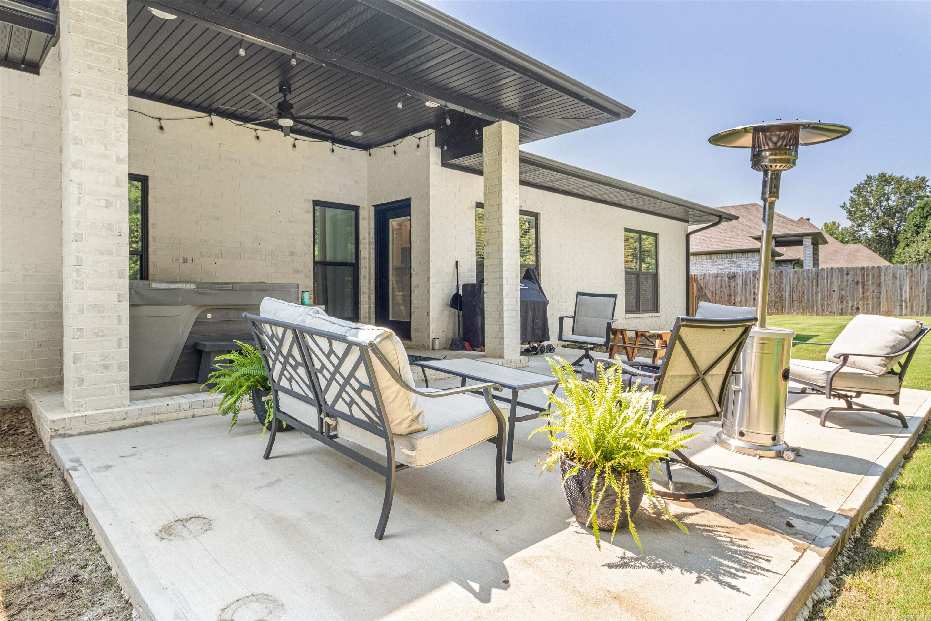 Register Estates III - Residential