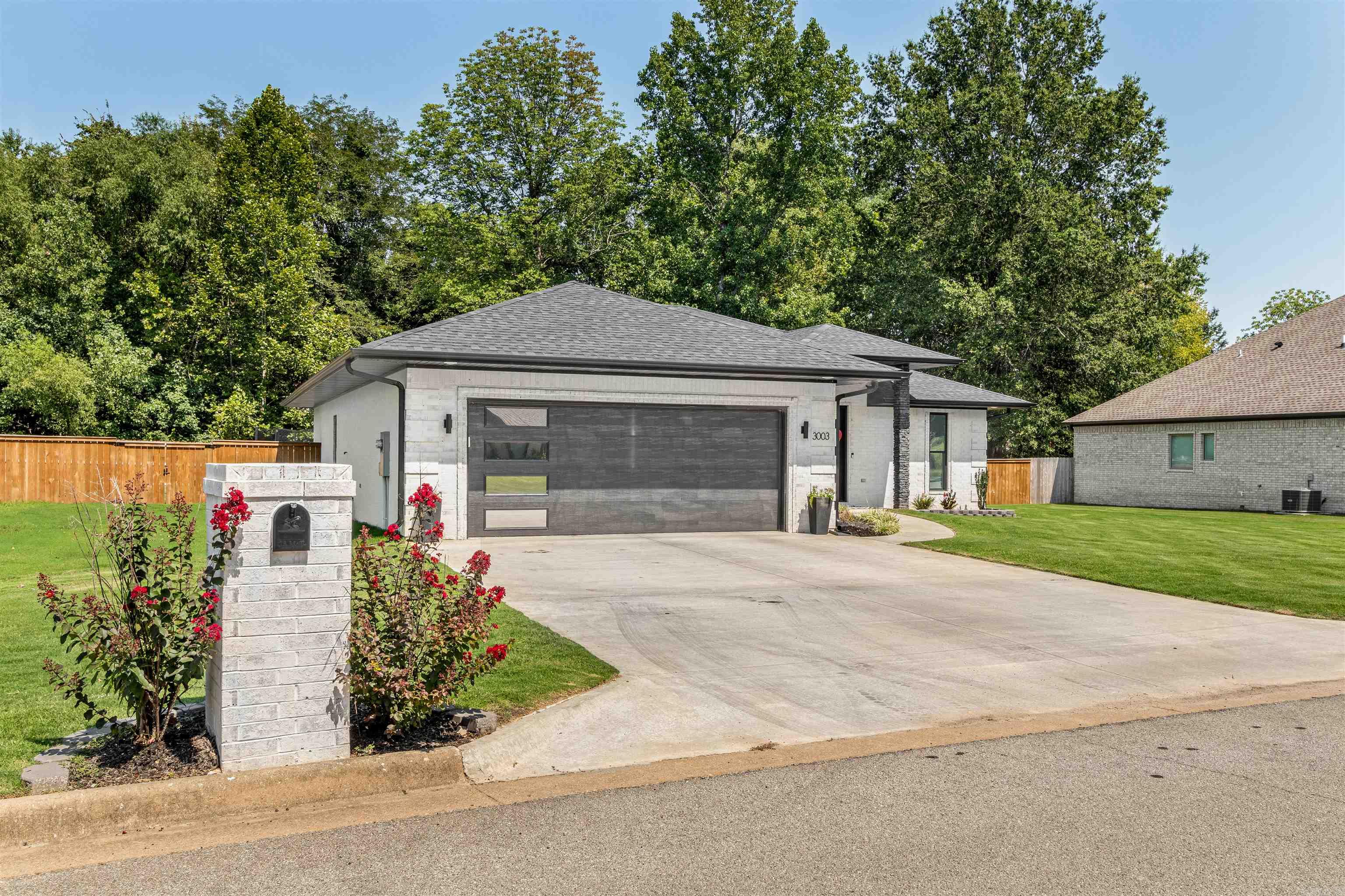 Register Estates III - Residential