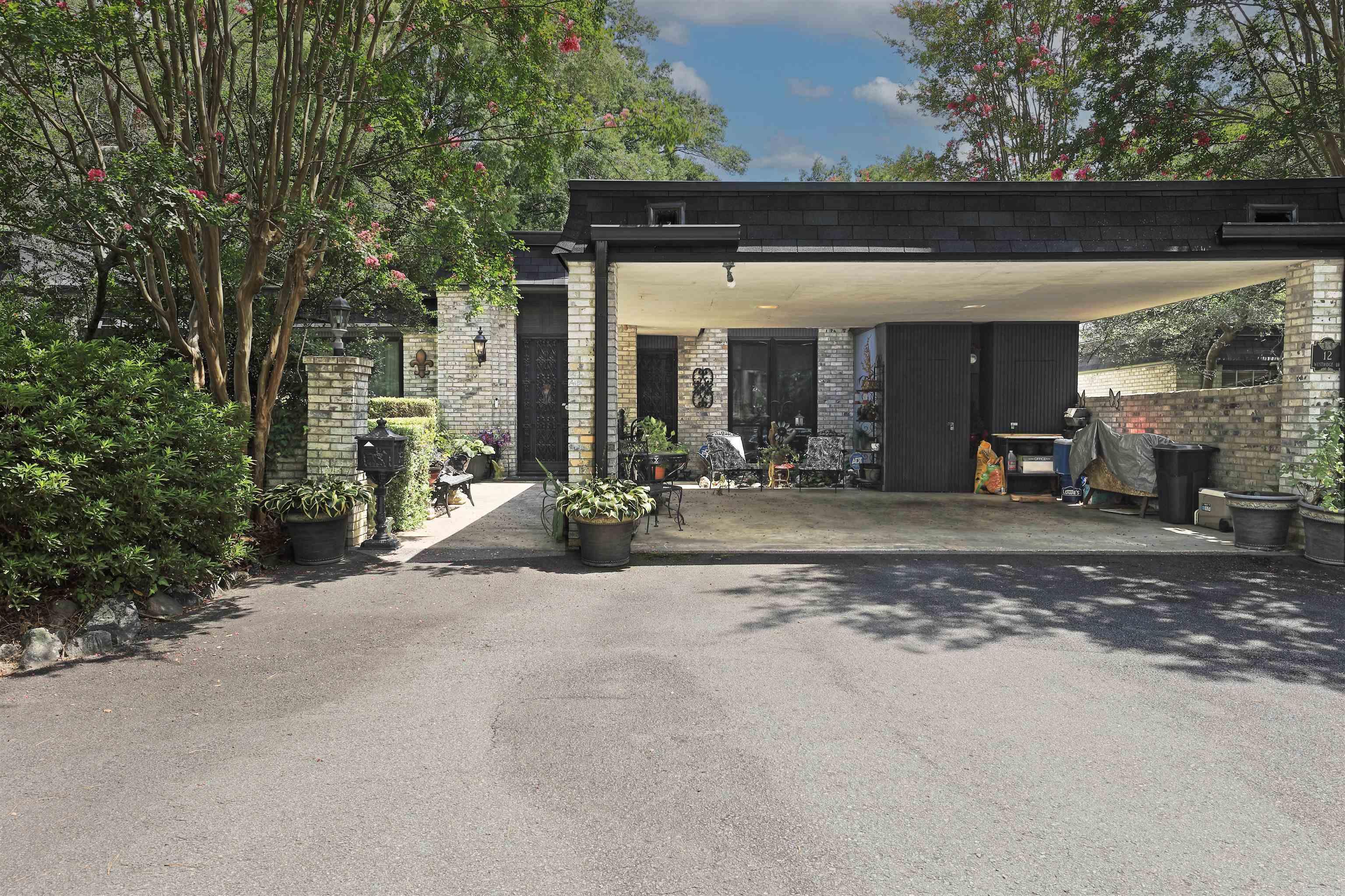 WESTRIDGE HORZ PROP REGIME - Residential