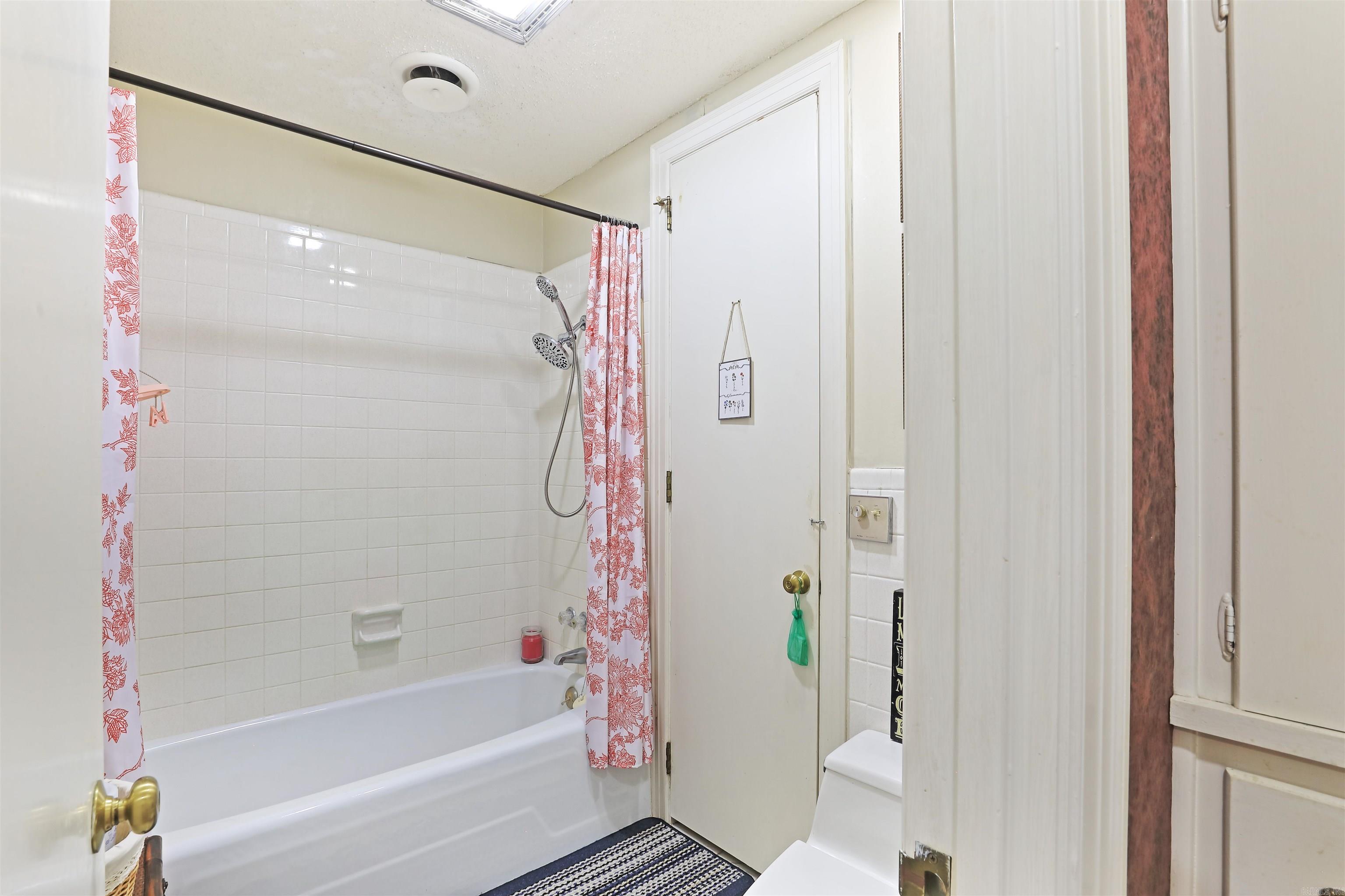 WESTRIDGE HORZ PROP REGIME - Residential