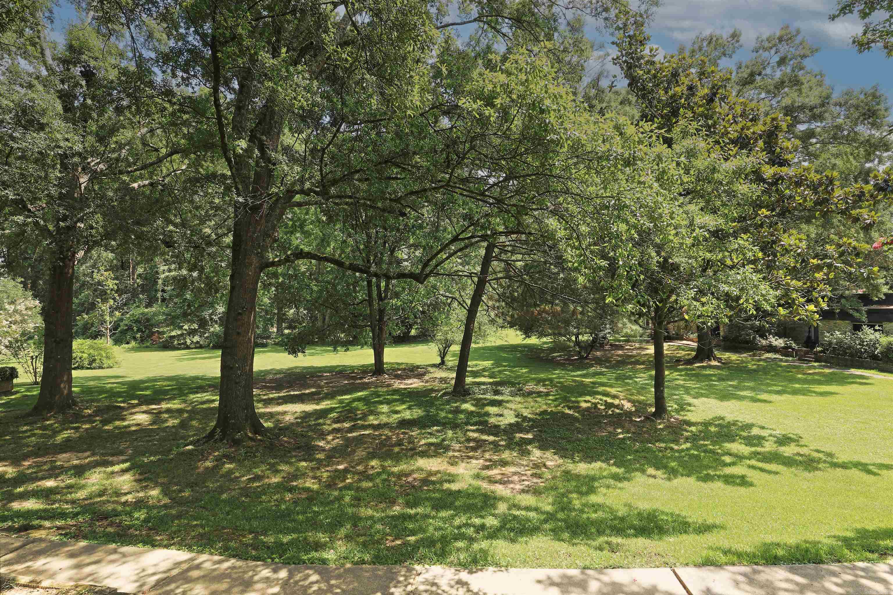 WESTRIDGE HORZ PROP REGIME - Residential