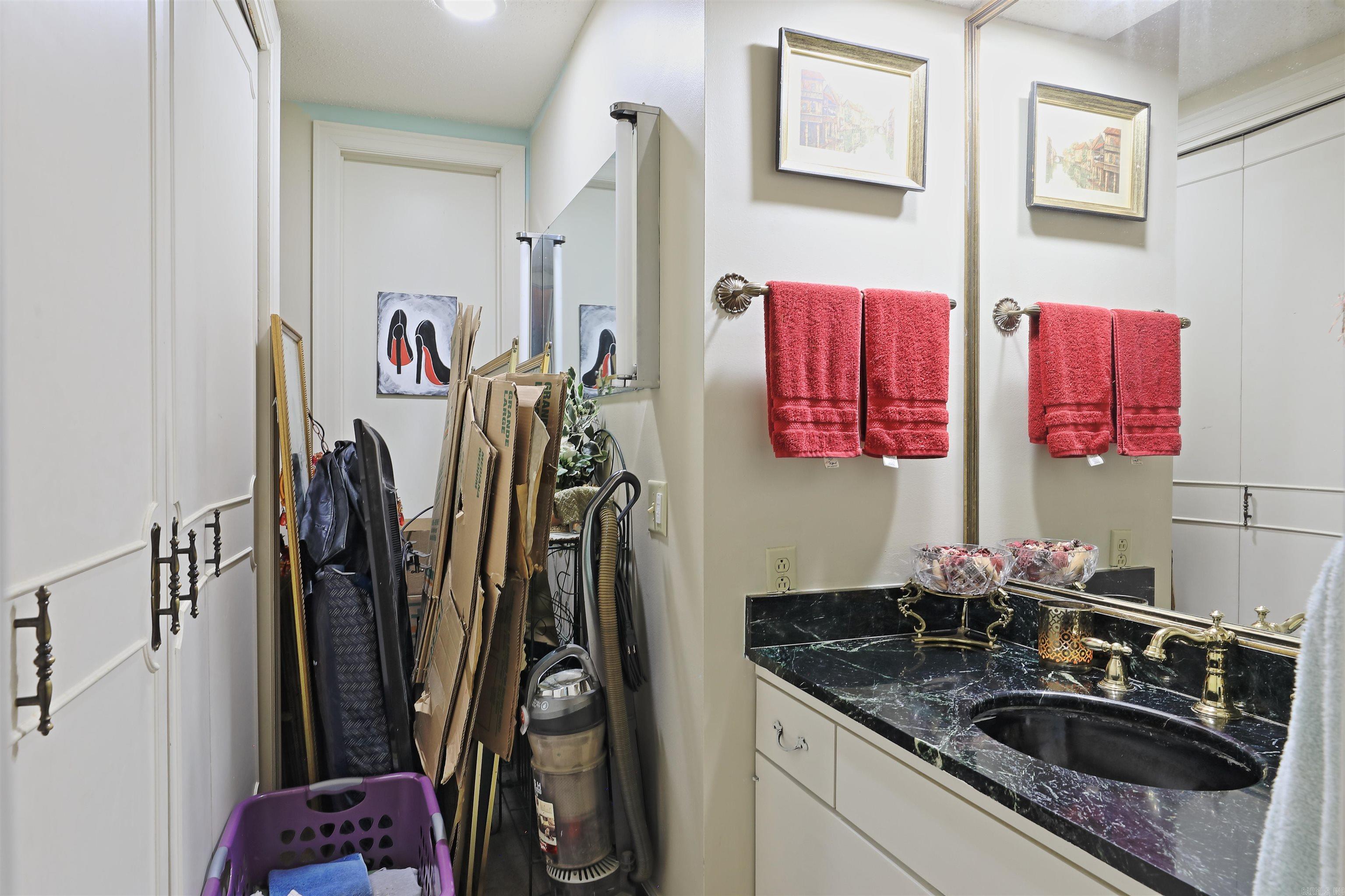 WESTRIDGE HORZ PROP REGIME - Residential