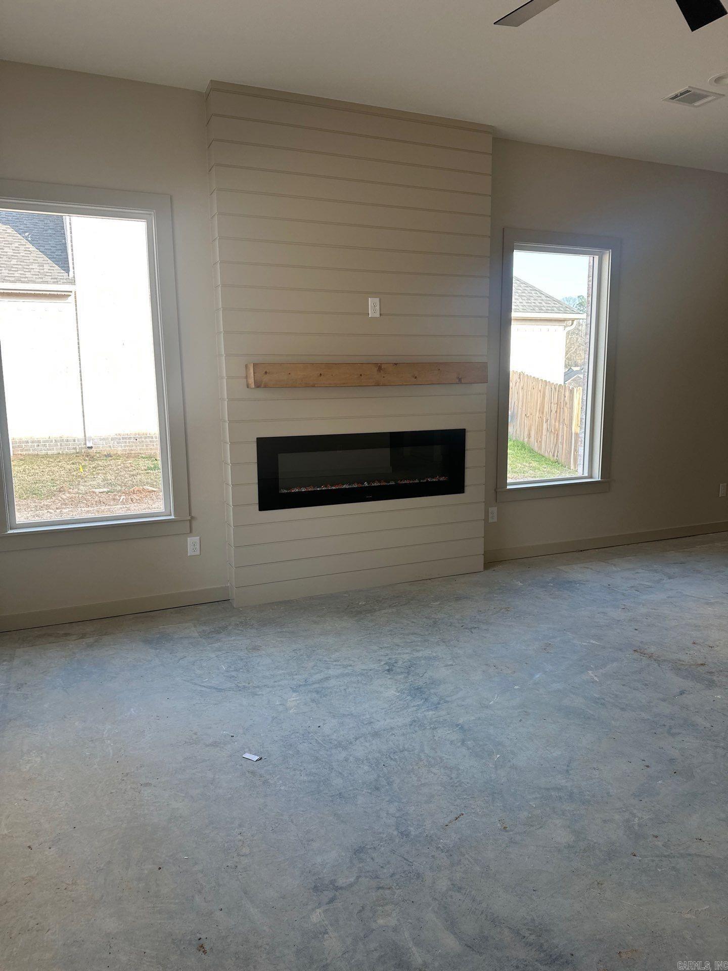 WOODLANDS CHALETS - Residential