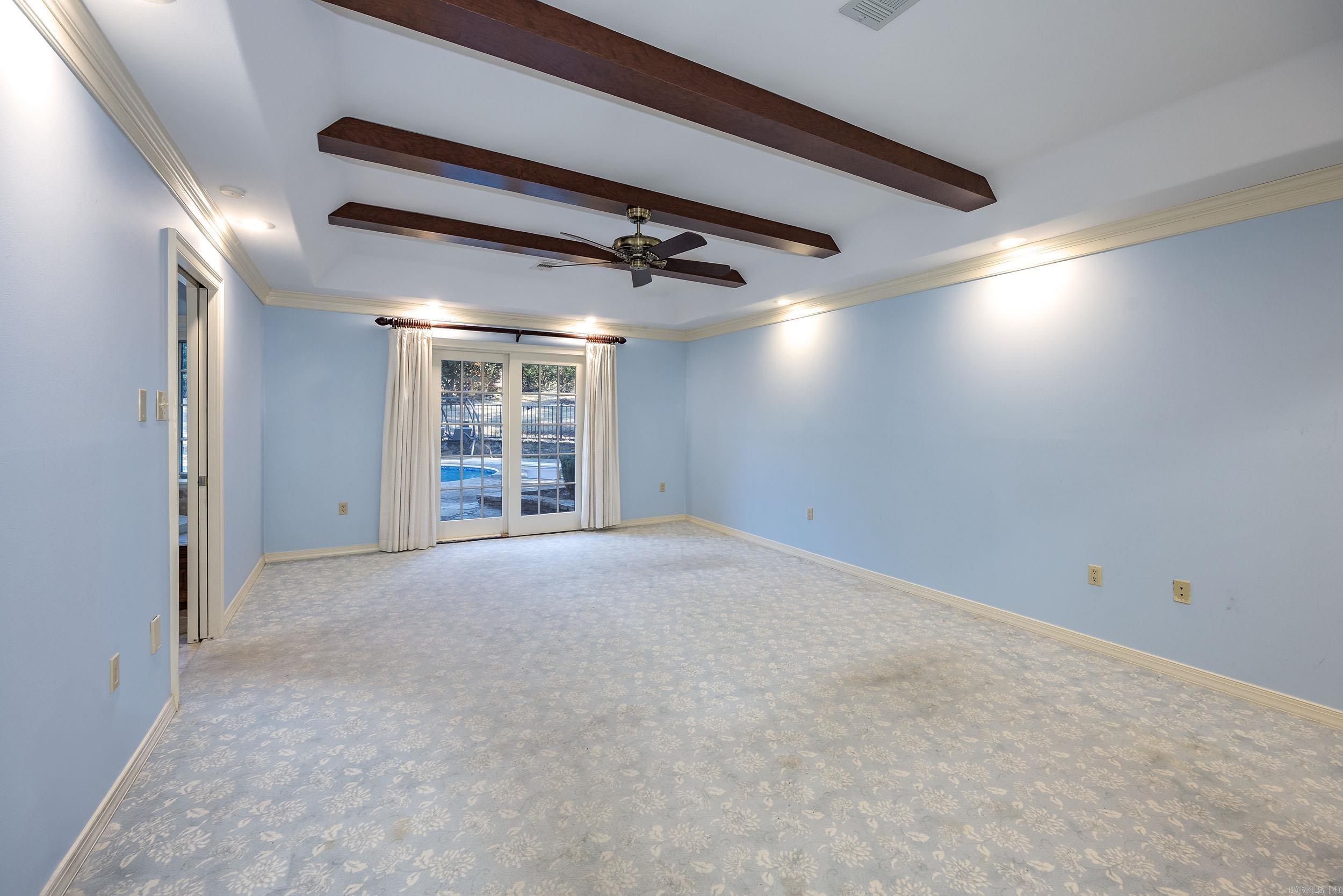 TOADSUCK COUNTRY - Residential