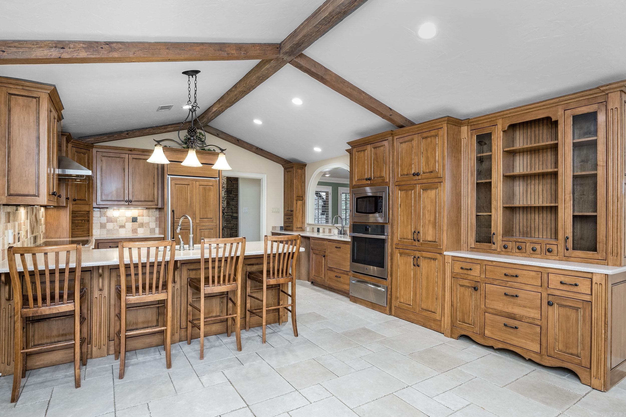 TOADSUCK COUNTRY - Residential