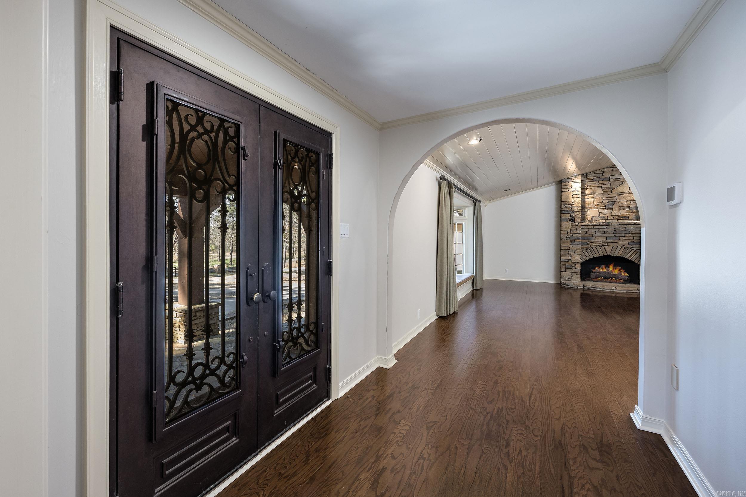 TOADSUCK COUNTRY - Residential