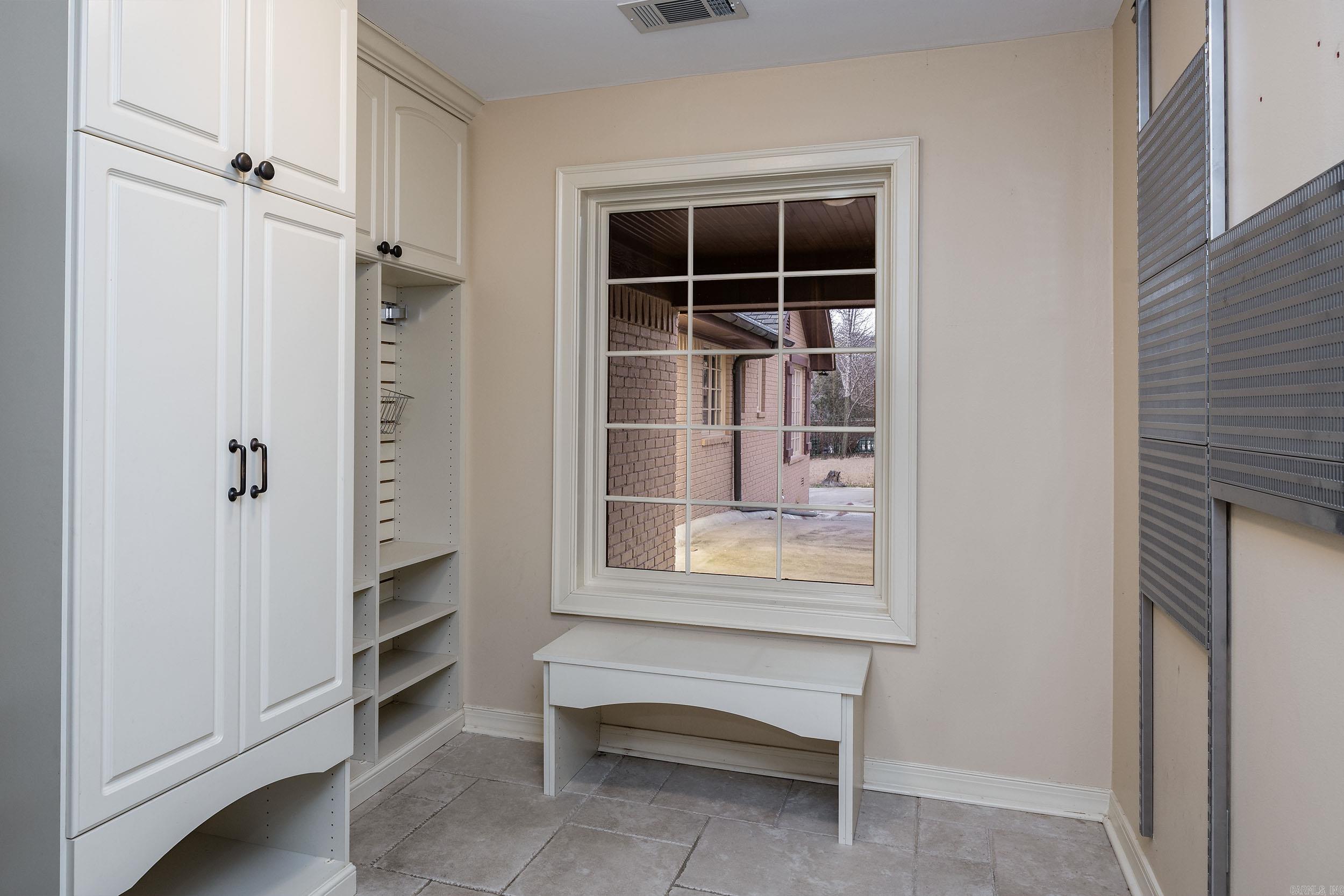 TOADSUCK COUNTRY - Residential