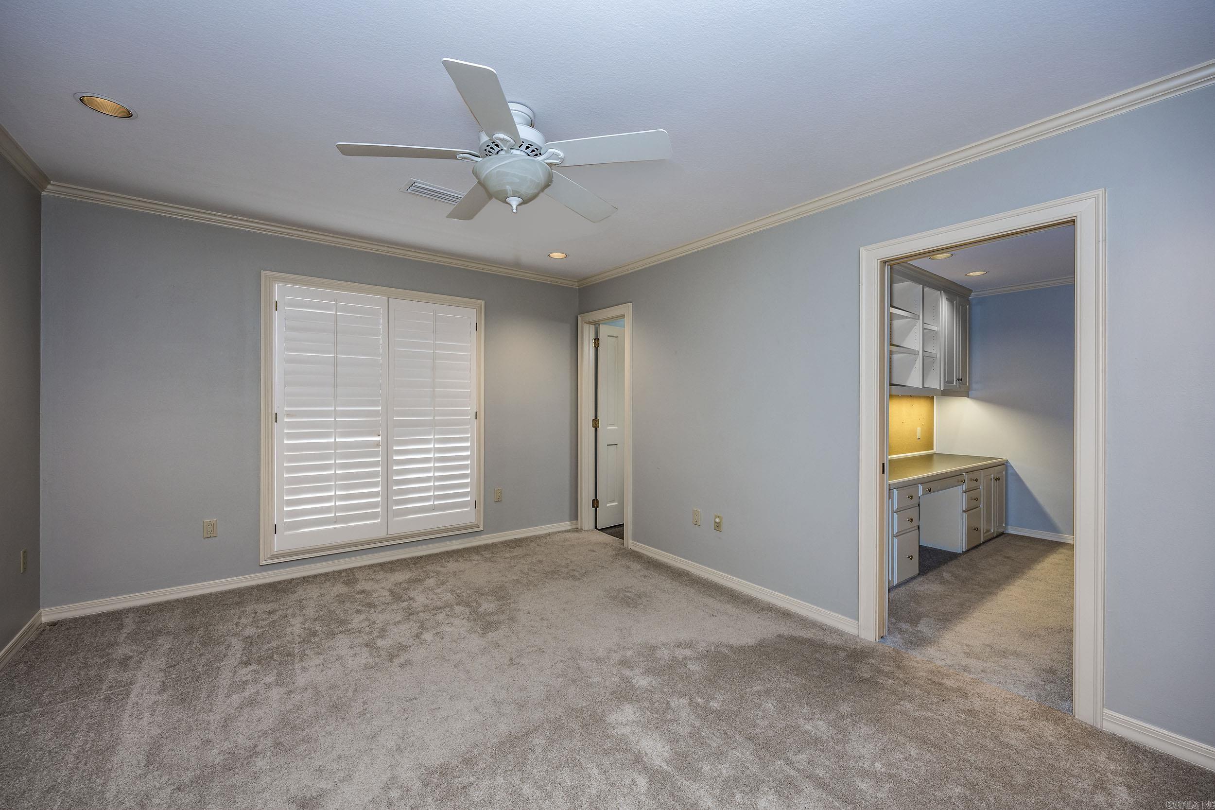 TOADSUCK COUNTRY - Residential