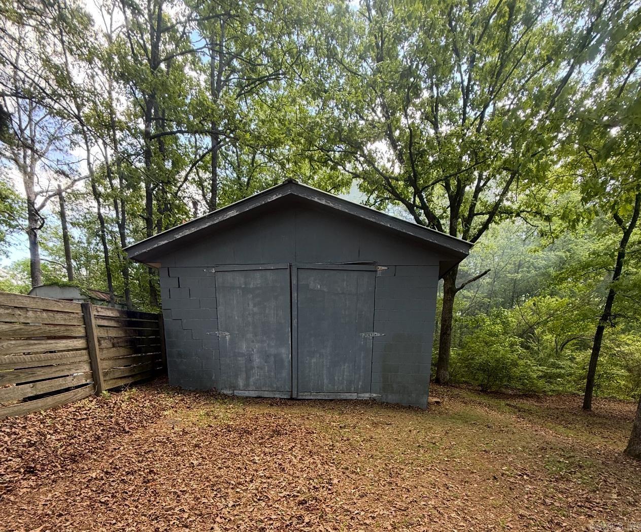 ARKANSAS HGTS - Residential