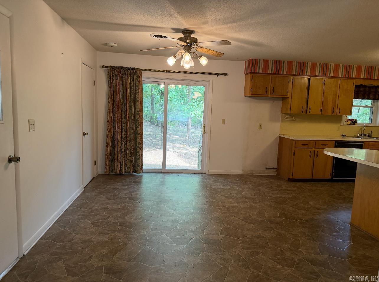 ARKANSAS HGTS - Residential
