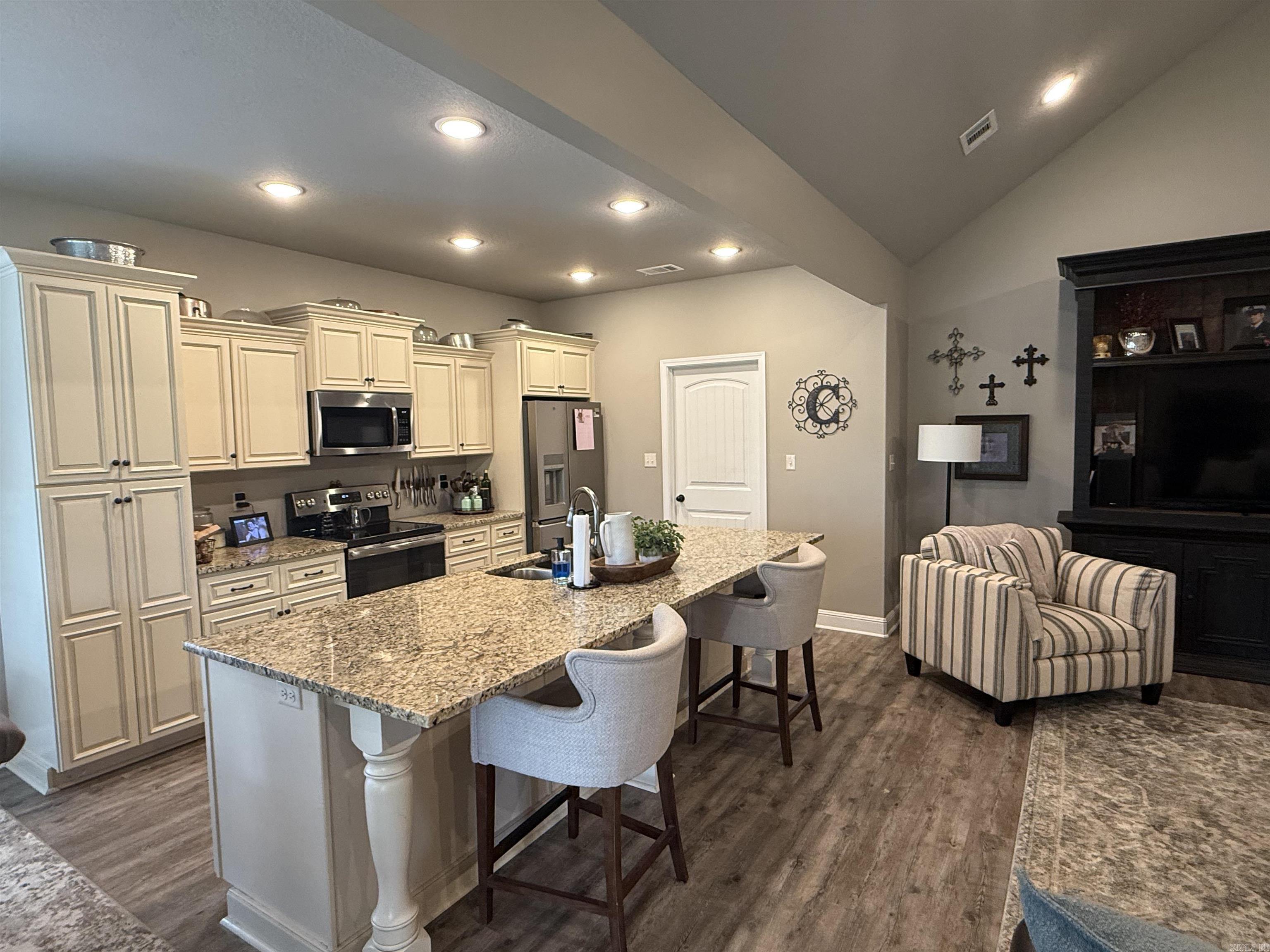 CYPRESS POINT ADDN - Residential