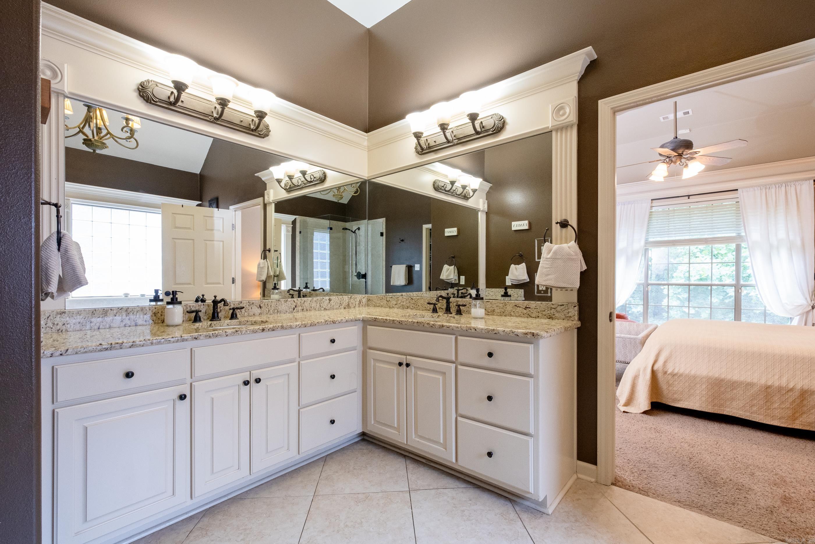 WOODLANDS EDGE - Residential