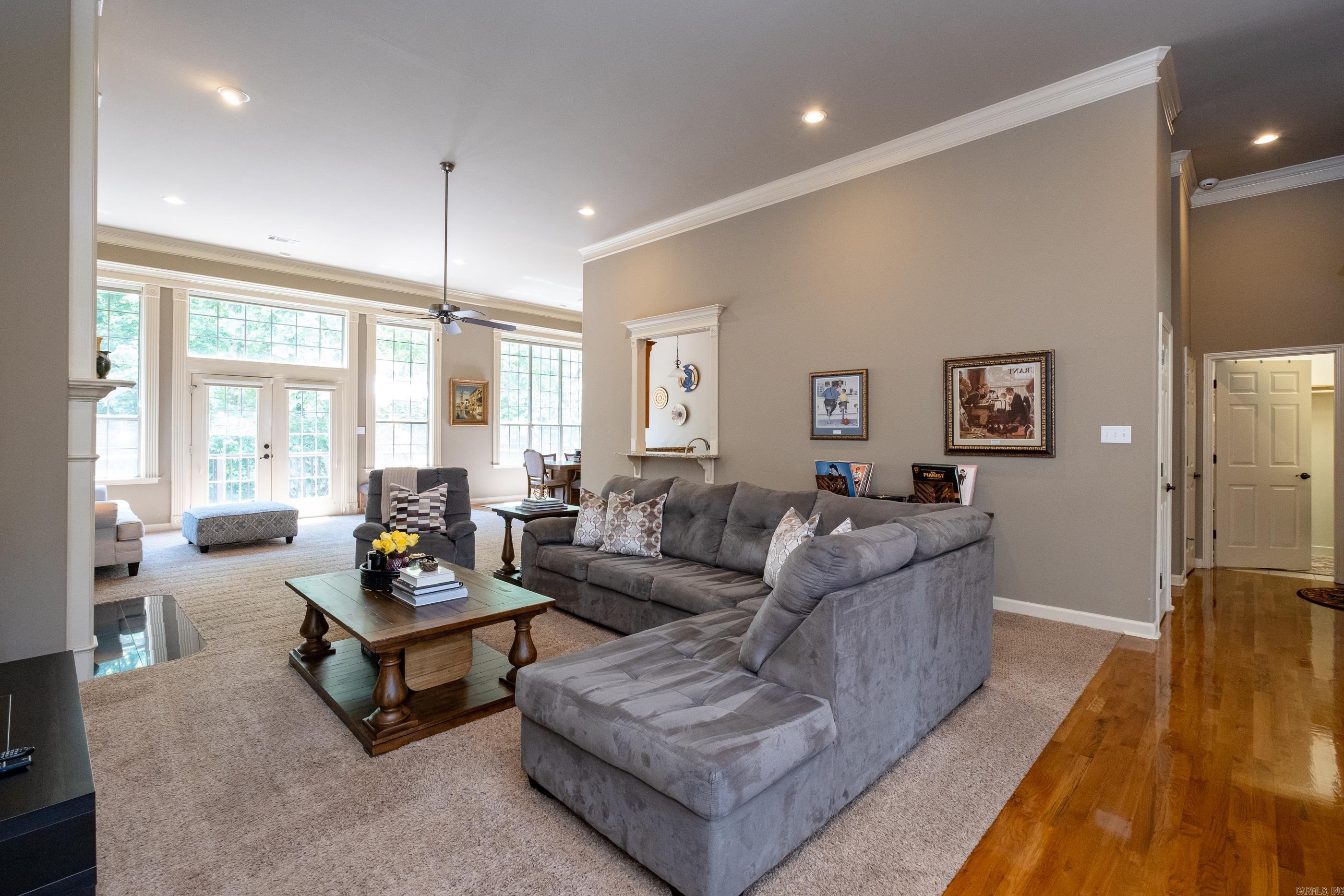 WOODLANDS EDGE - Residential