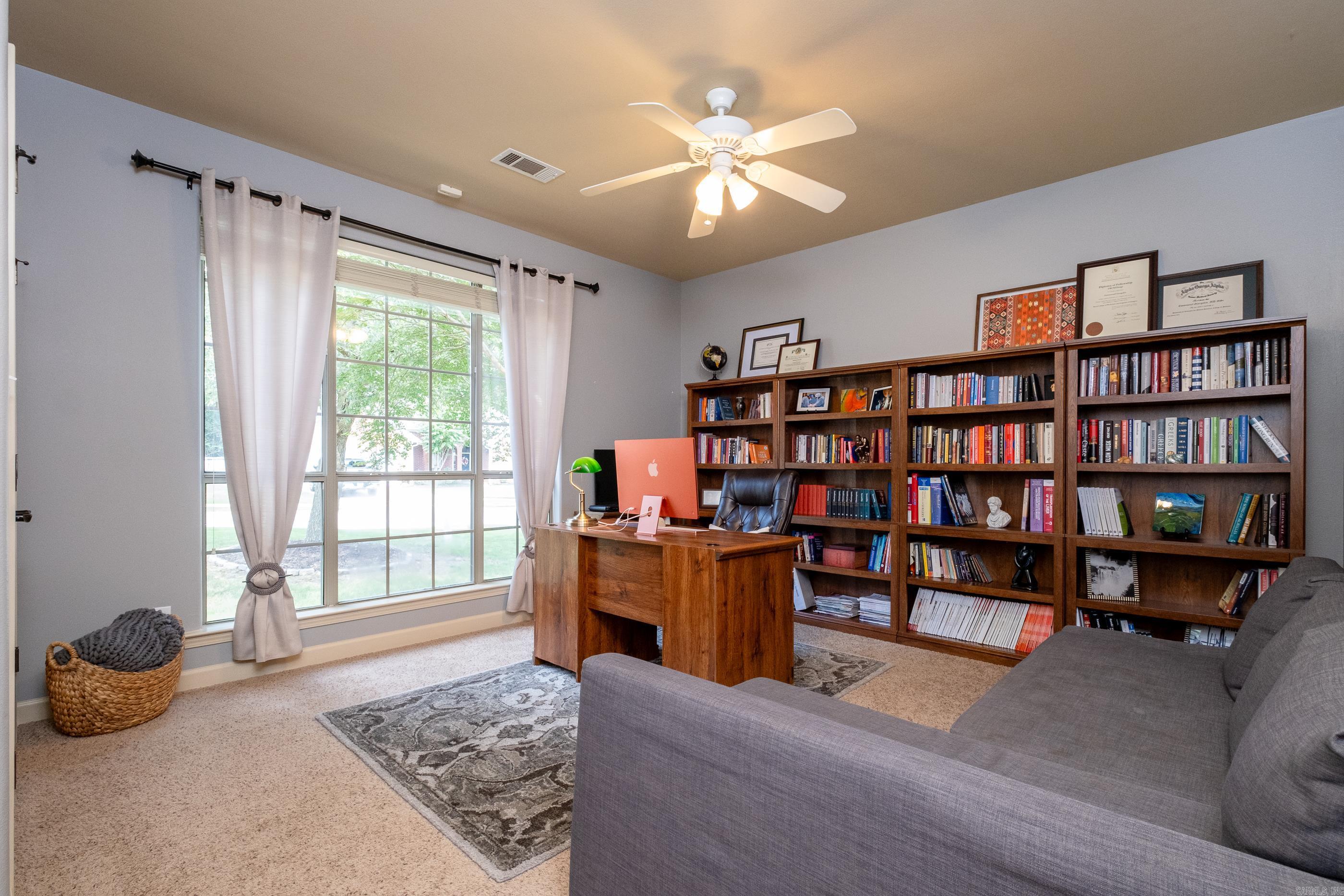 WOODLANDS EDGE - Residential