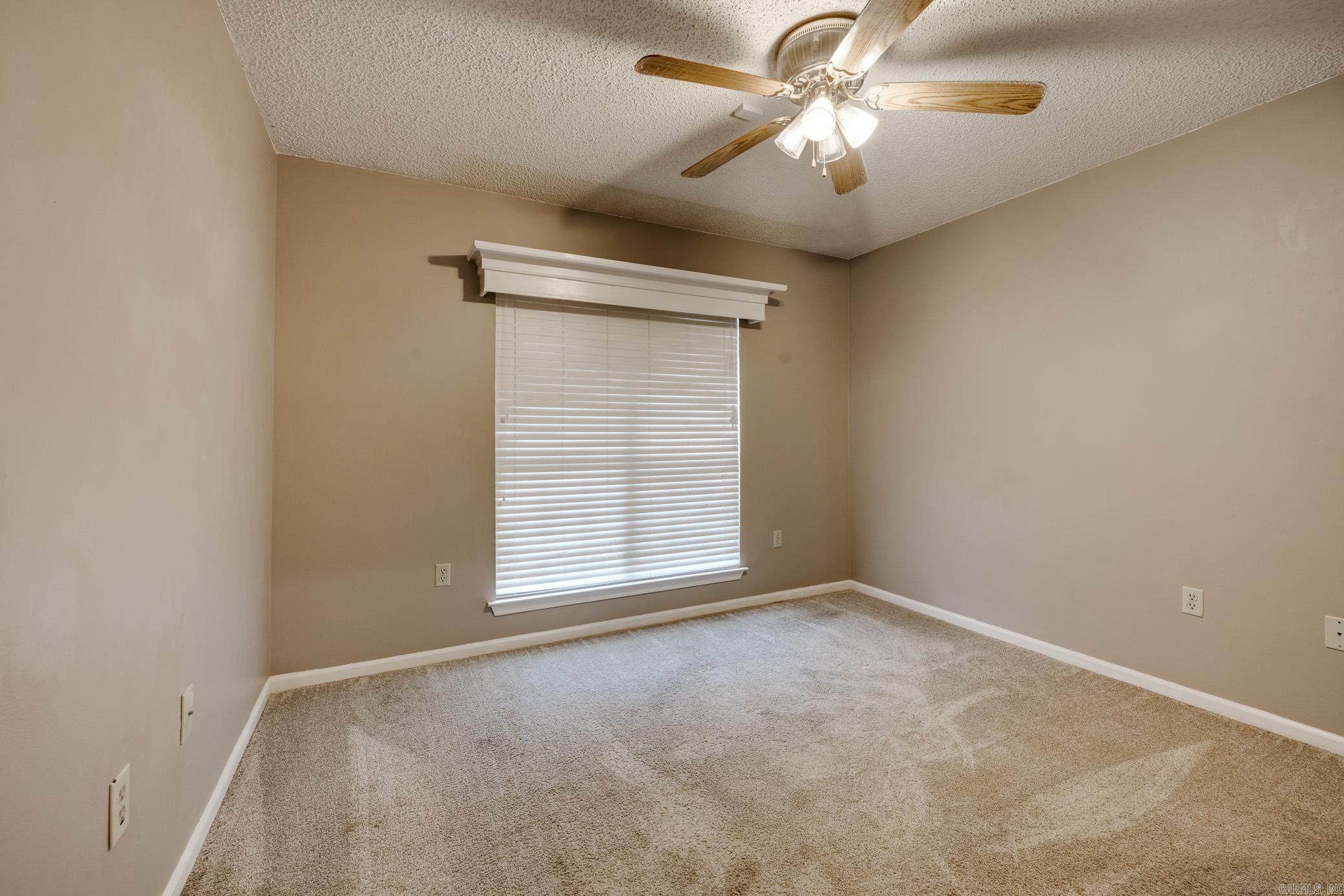 Pickwicket Corner - Residential