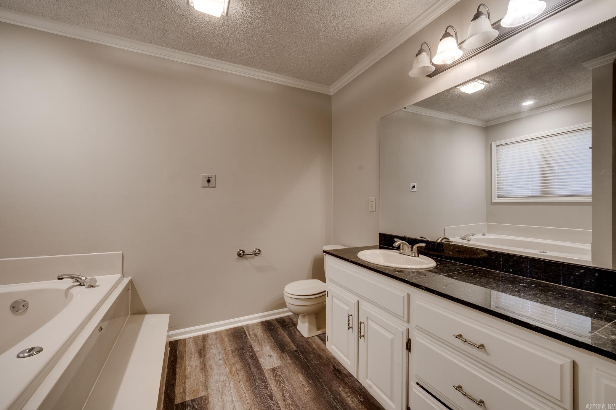 Pickwicket Corner - Residential