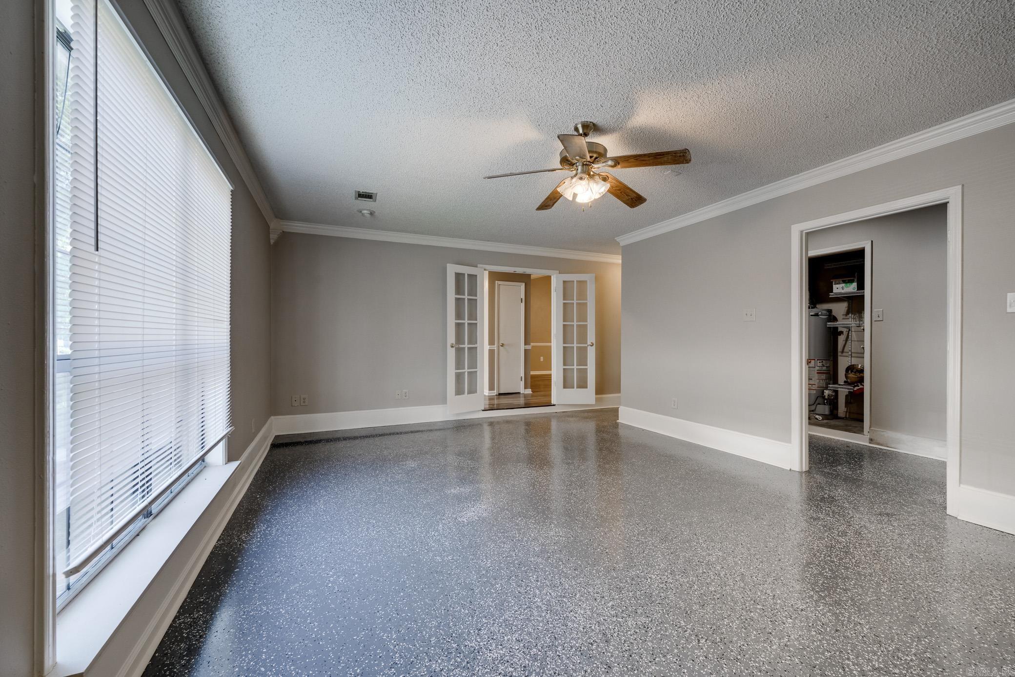 Pickwicket Corner - Residential