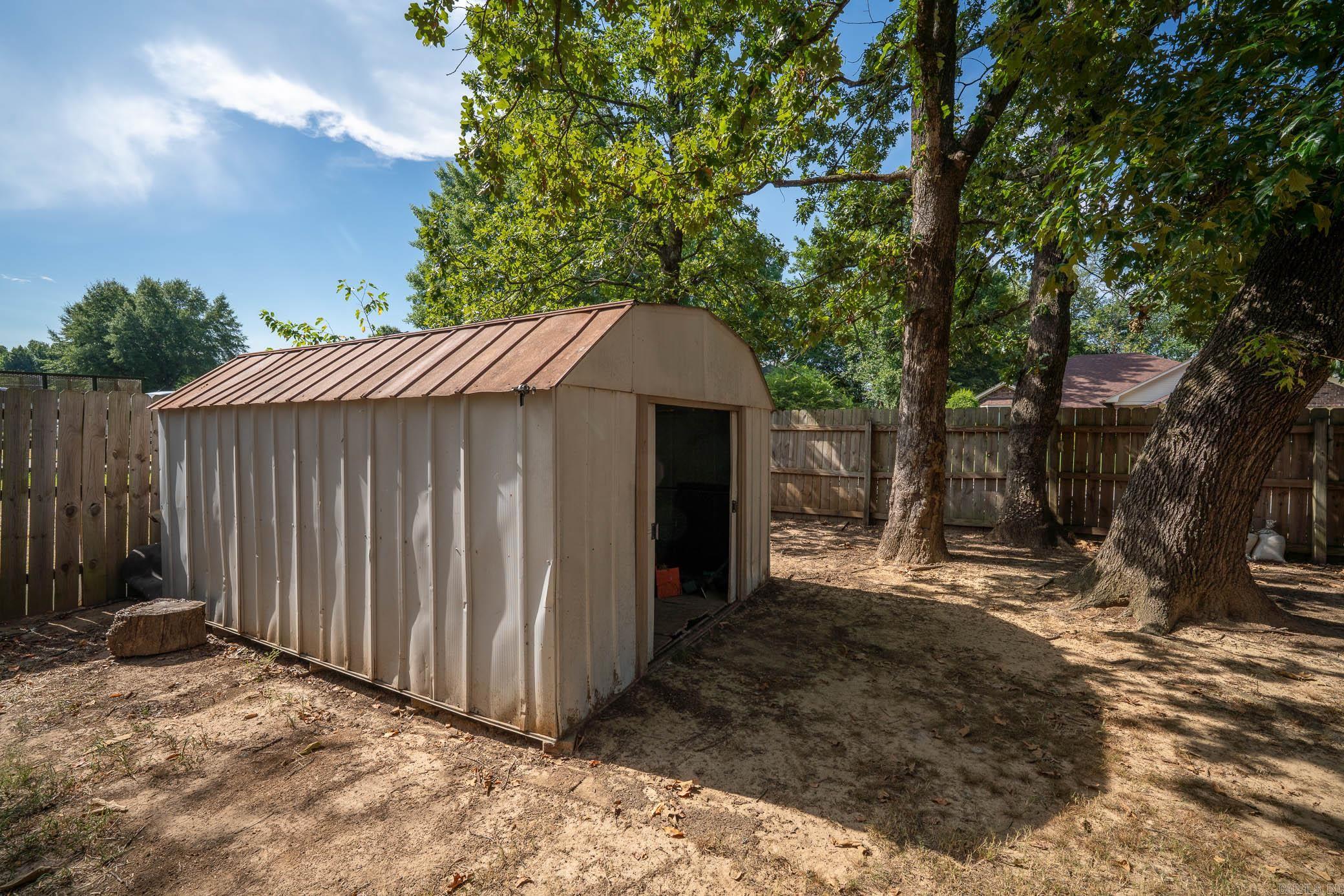 Pickwicket Corner - Residential