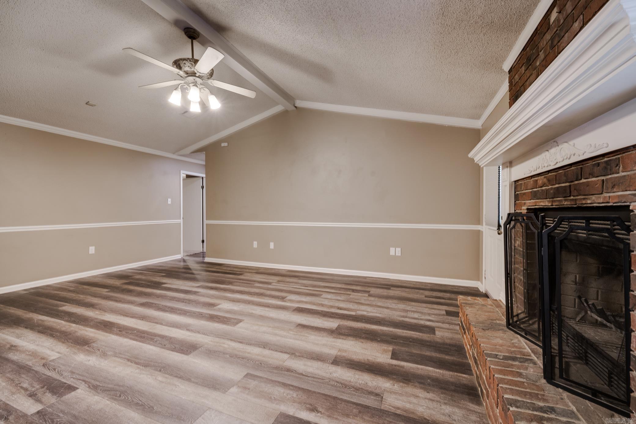 Pickwicket Corner - Residential