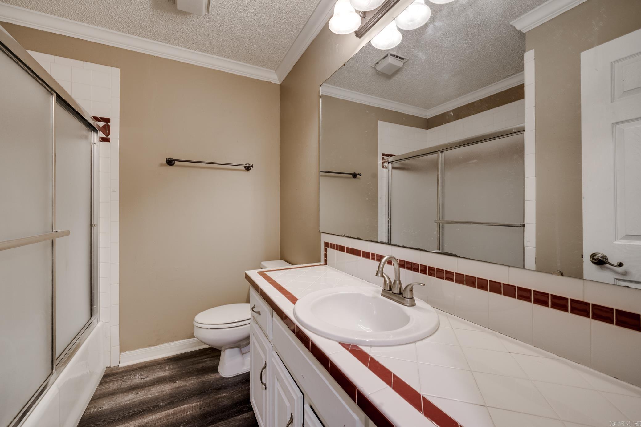 Pickwicket Corner - Residential