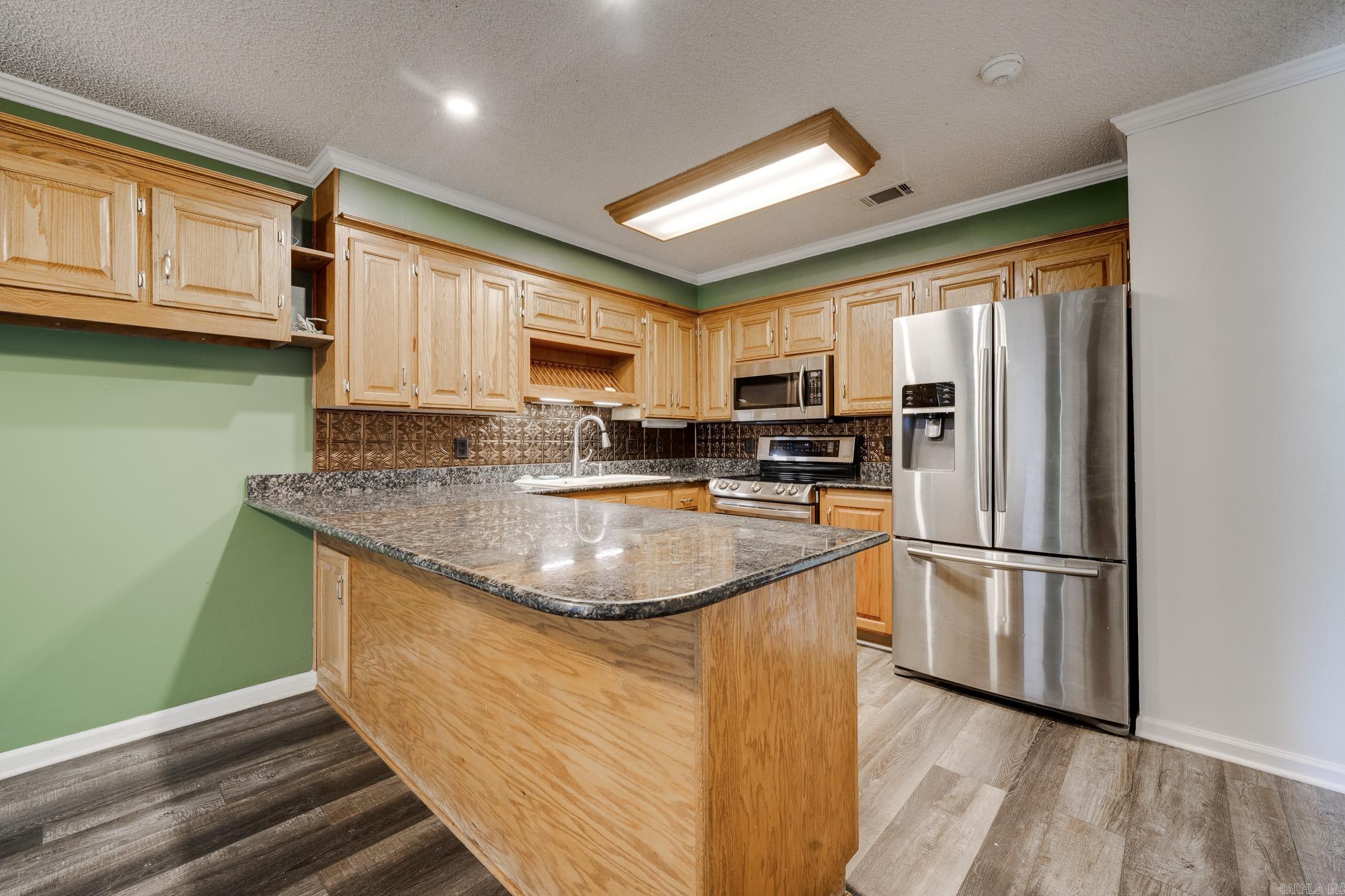 Pickwicket Corner - Residential