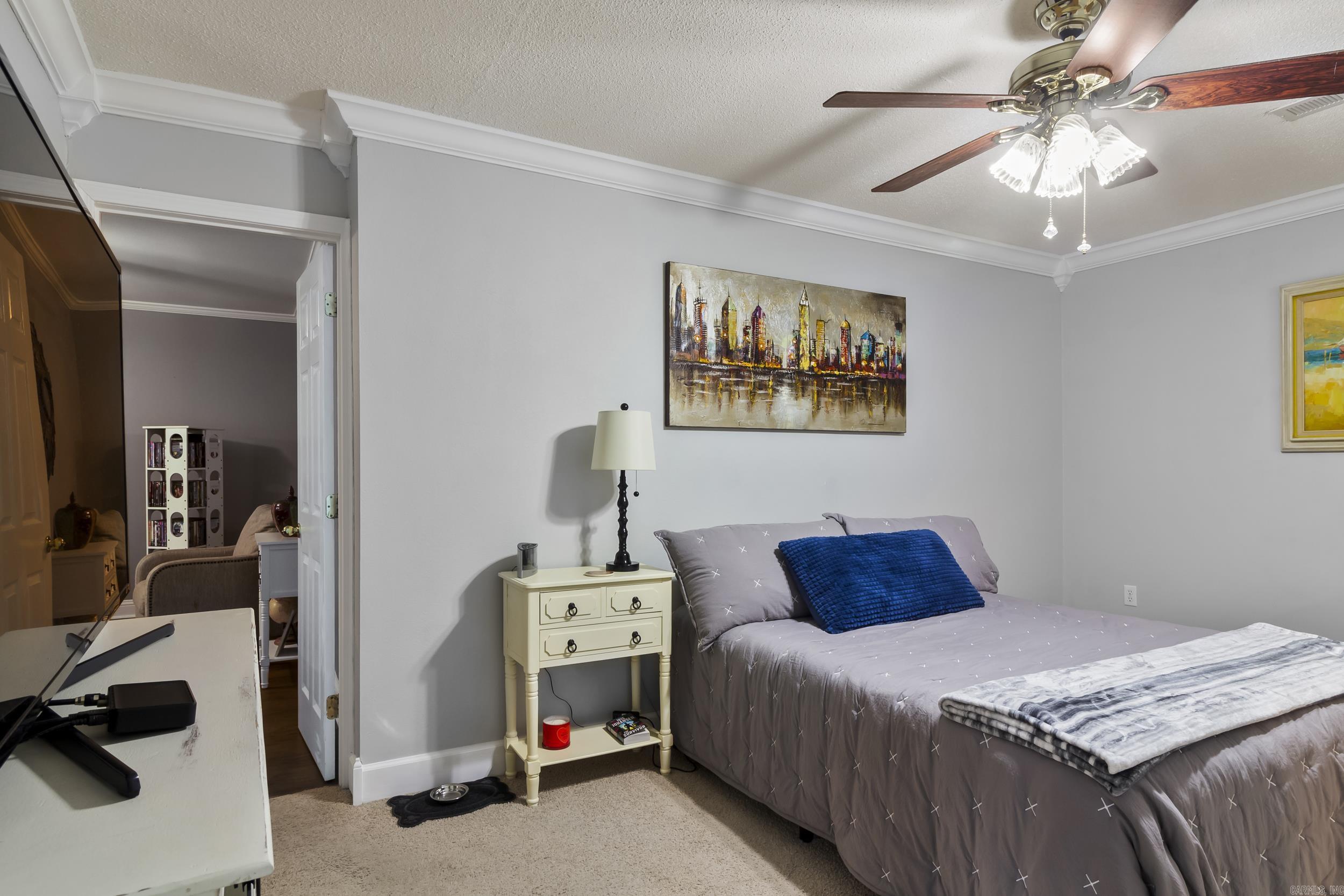 DELTA LAWN - Residential