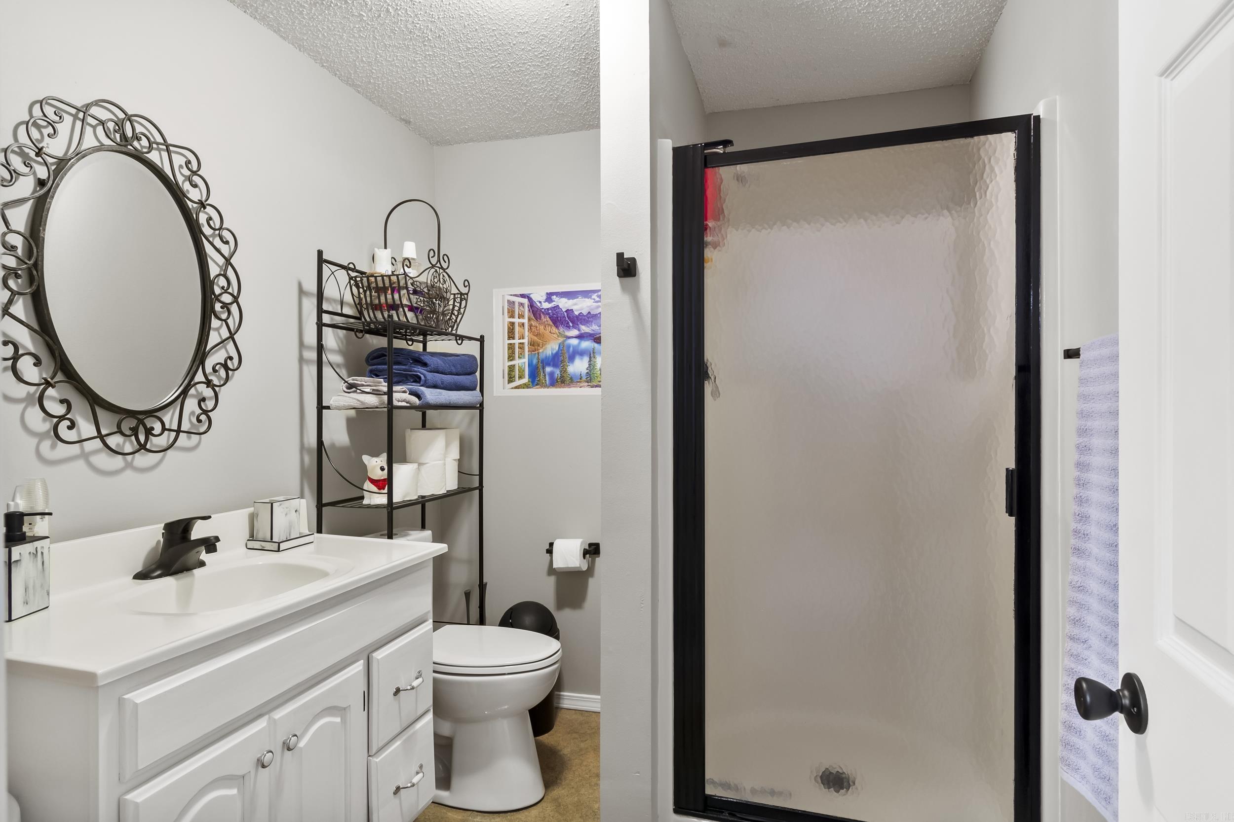 DELTA LAWN - Residential