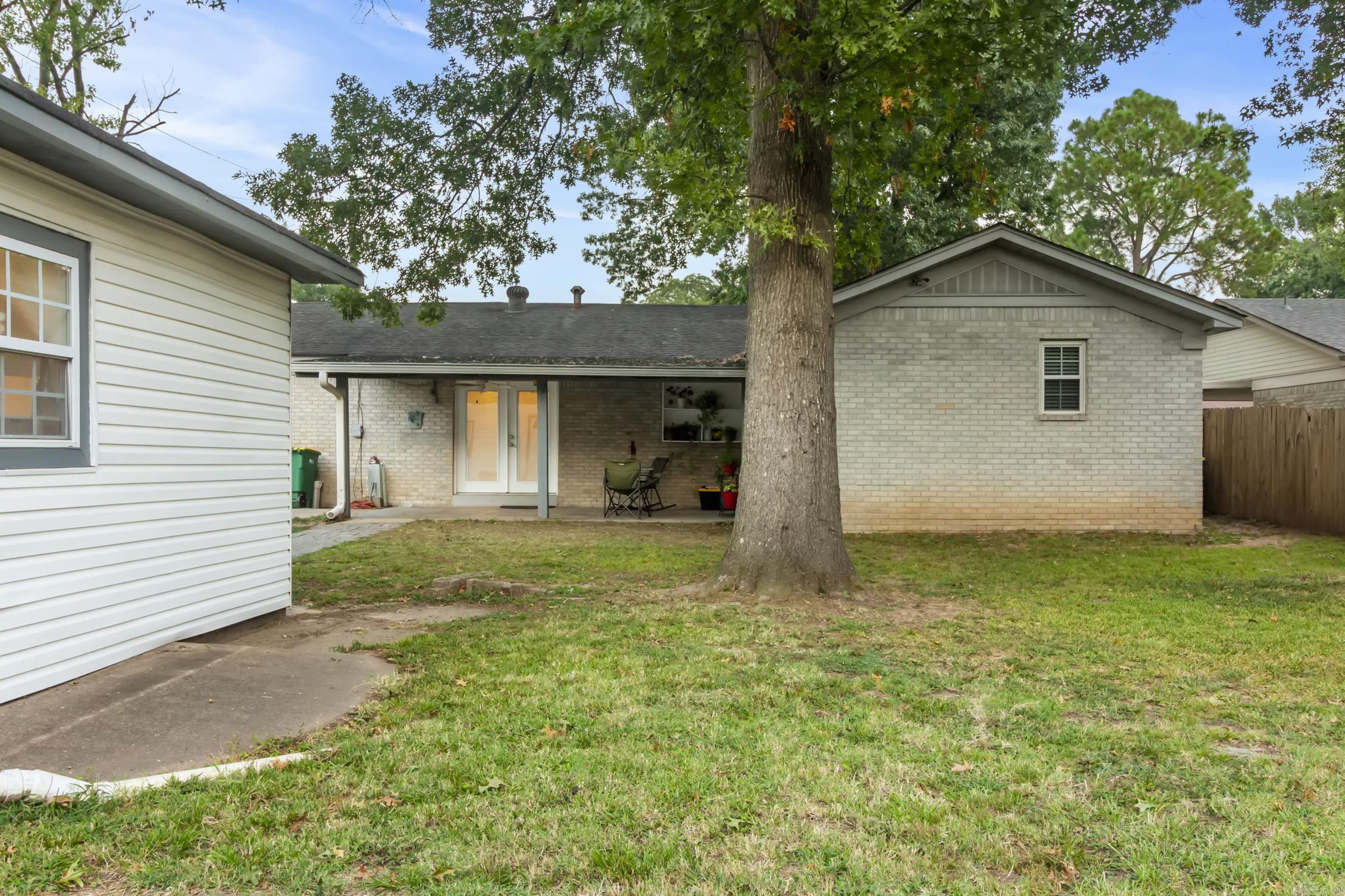 DELTA LAWN - Residential