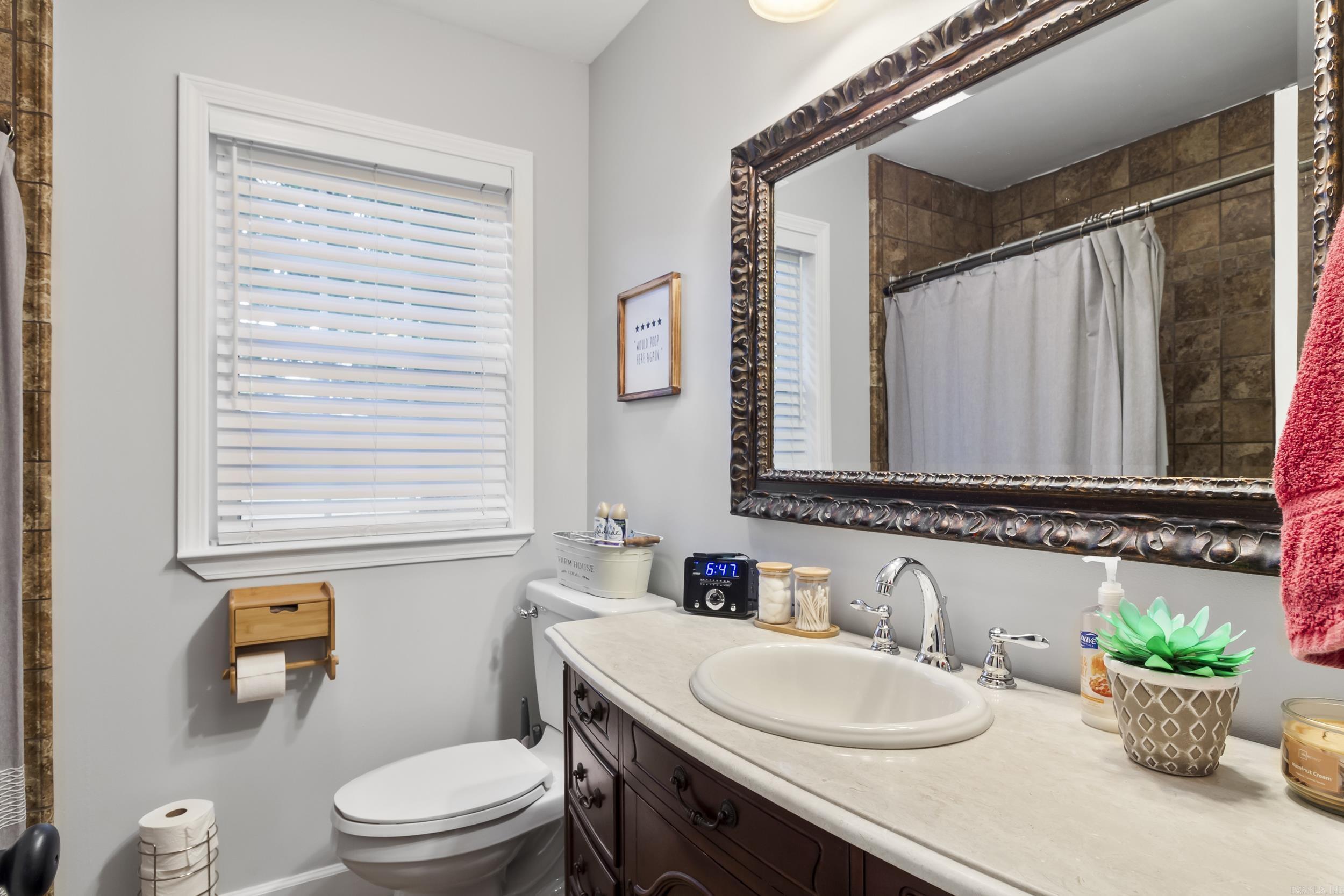 DELTA LAWN - Residential