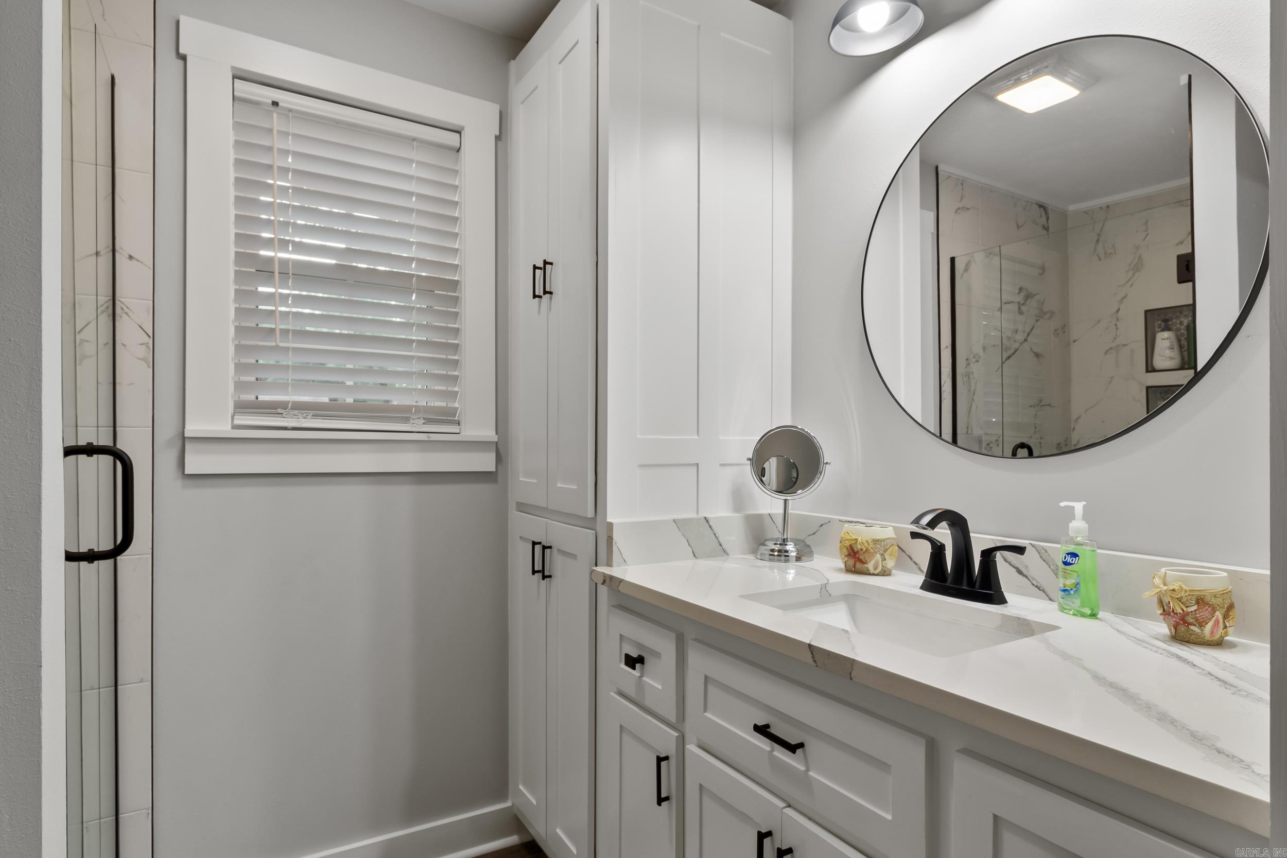 DELTA LAWN - Residential