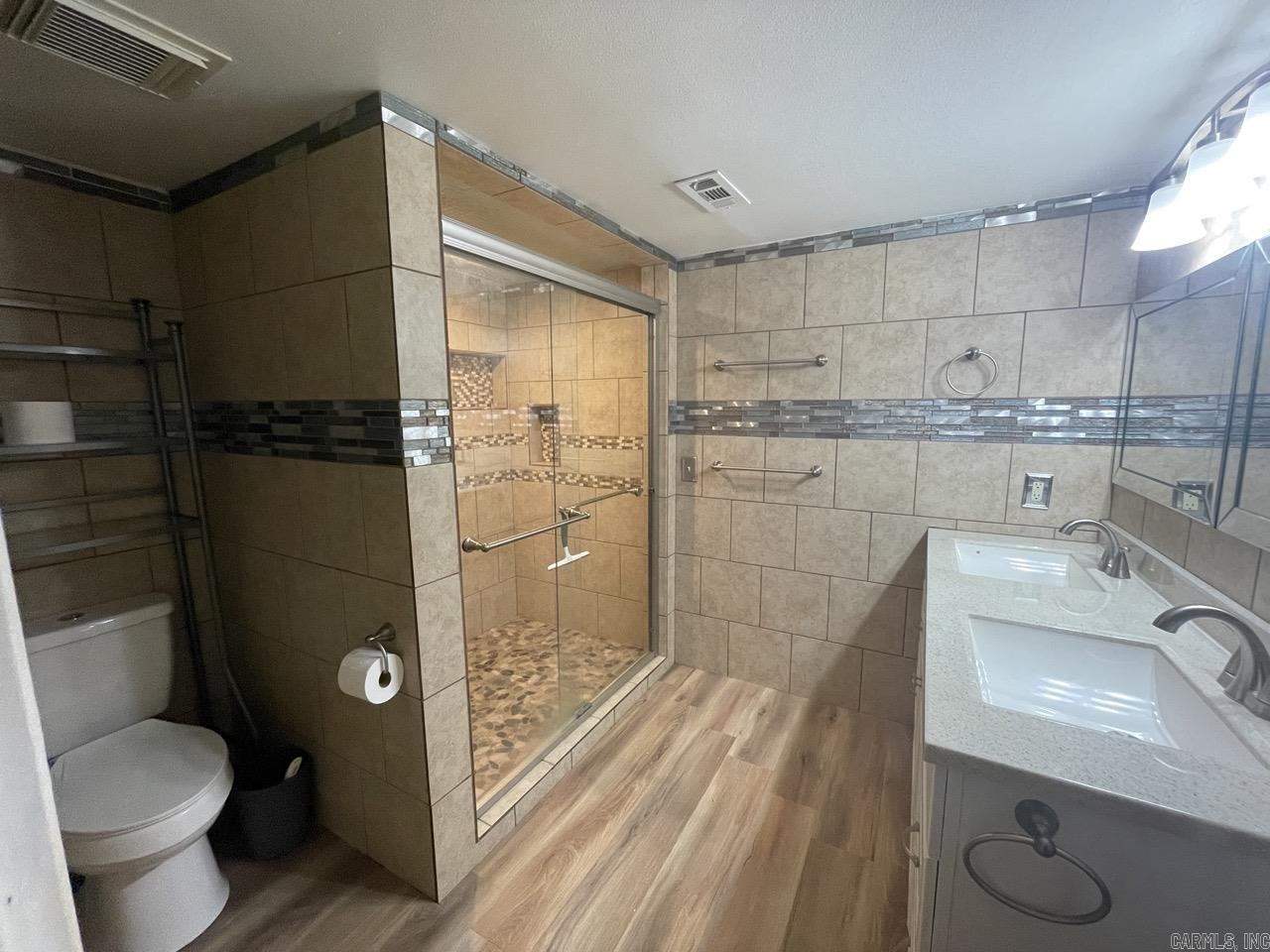 Mayflower - Residential Lease